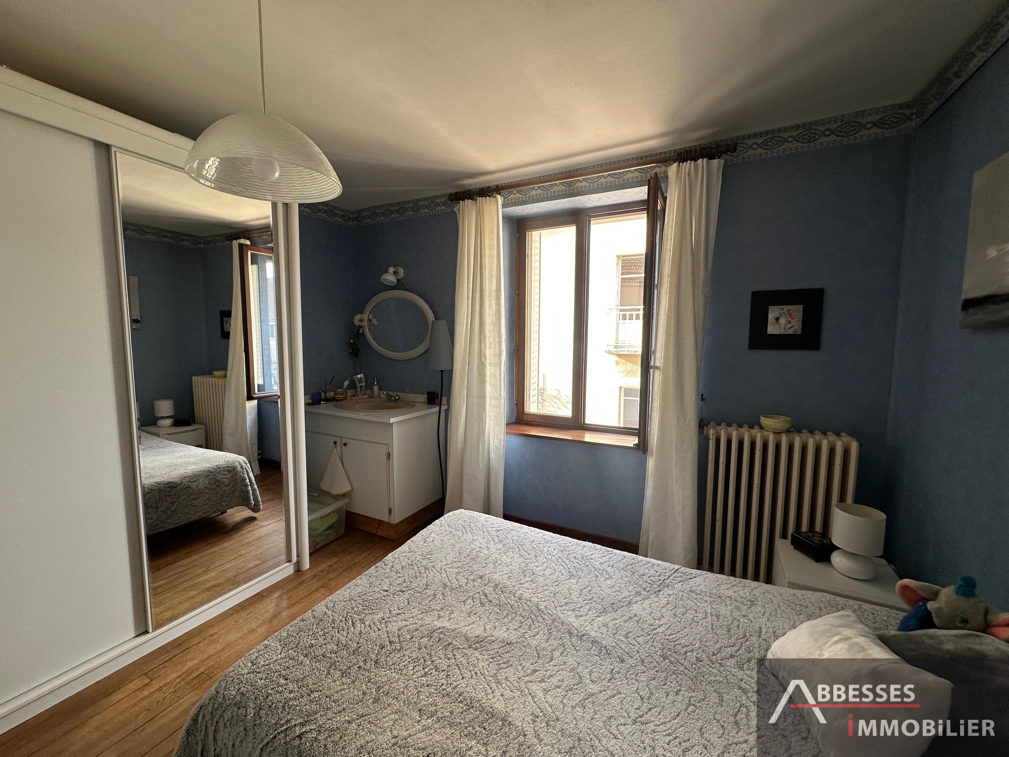 SAINT-AMÉ : Grand logement F7 'esprit maison de famille'  terrasse, terrain et stationnement — photo 13