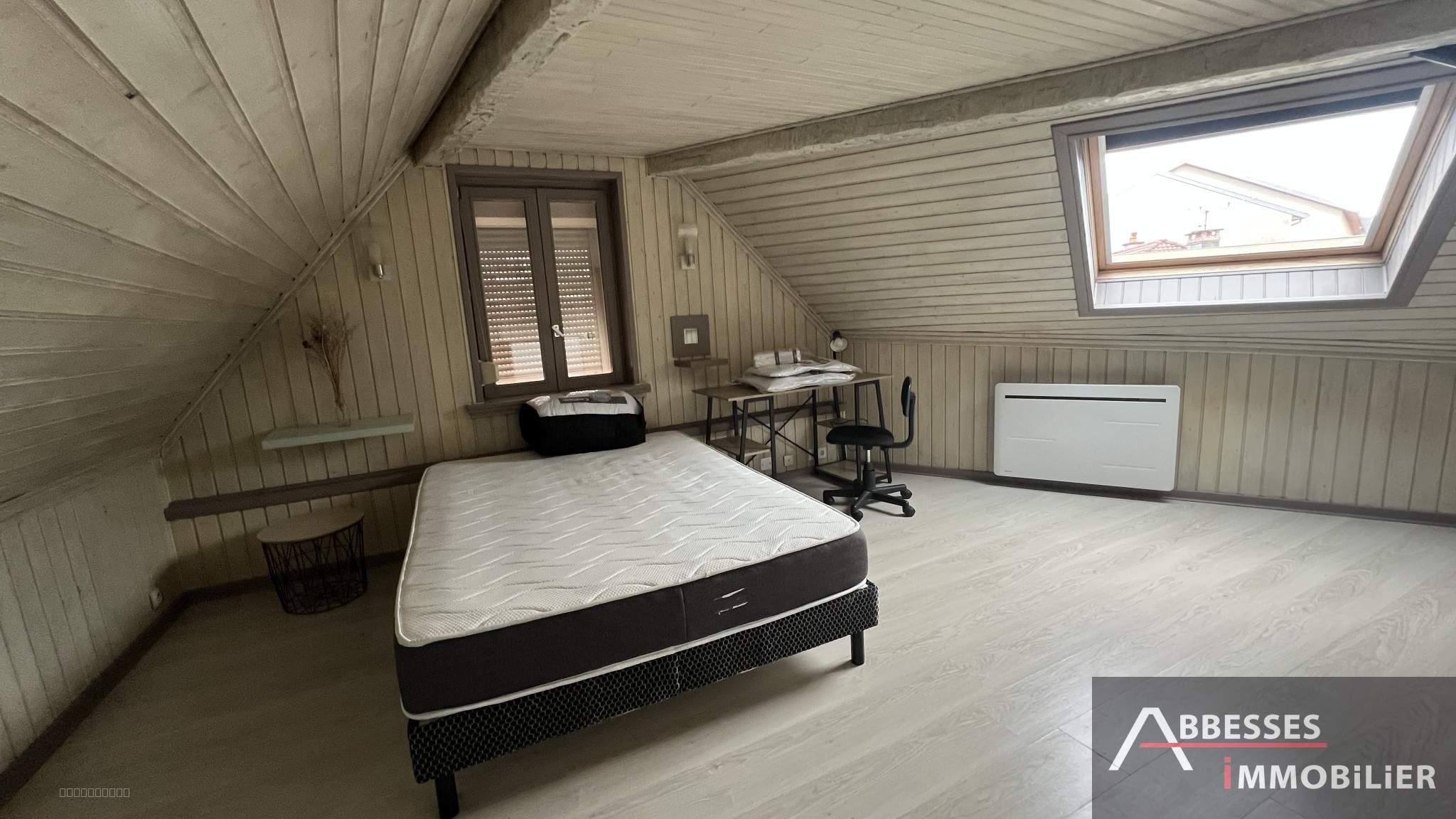 EN EXCLUSIVITÉ : REMIREMONT : Appartement de type F1 meublé - Idéal étudiant — photo 4