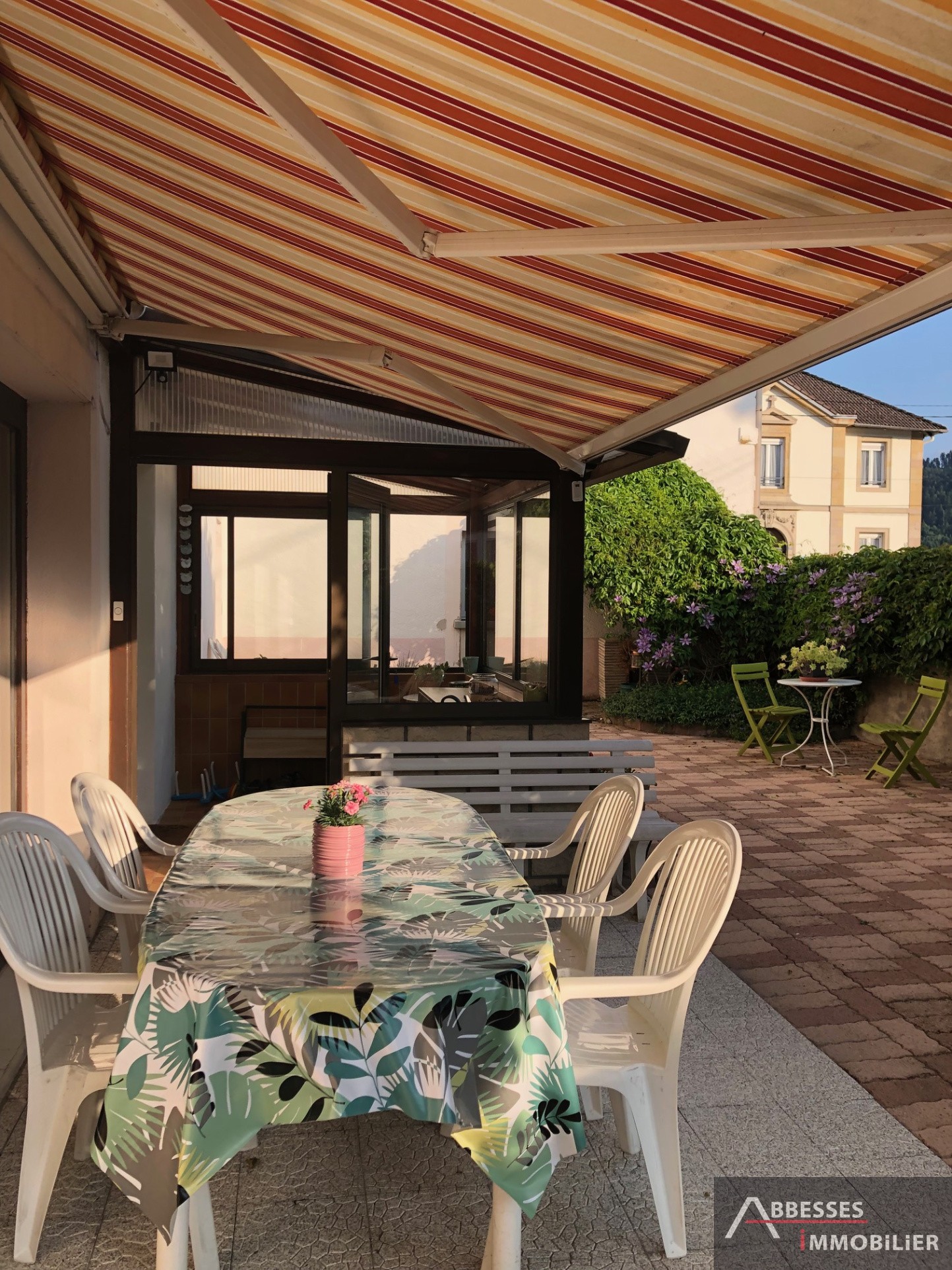 SAINT-AMÉ : Grand logement F7 'esprit maison de famille'  terrasse, terrain et stationnement — photo 15