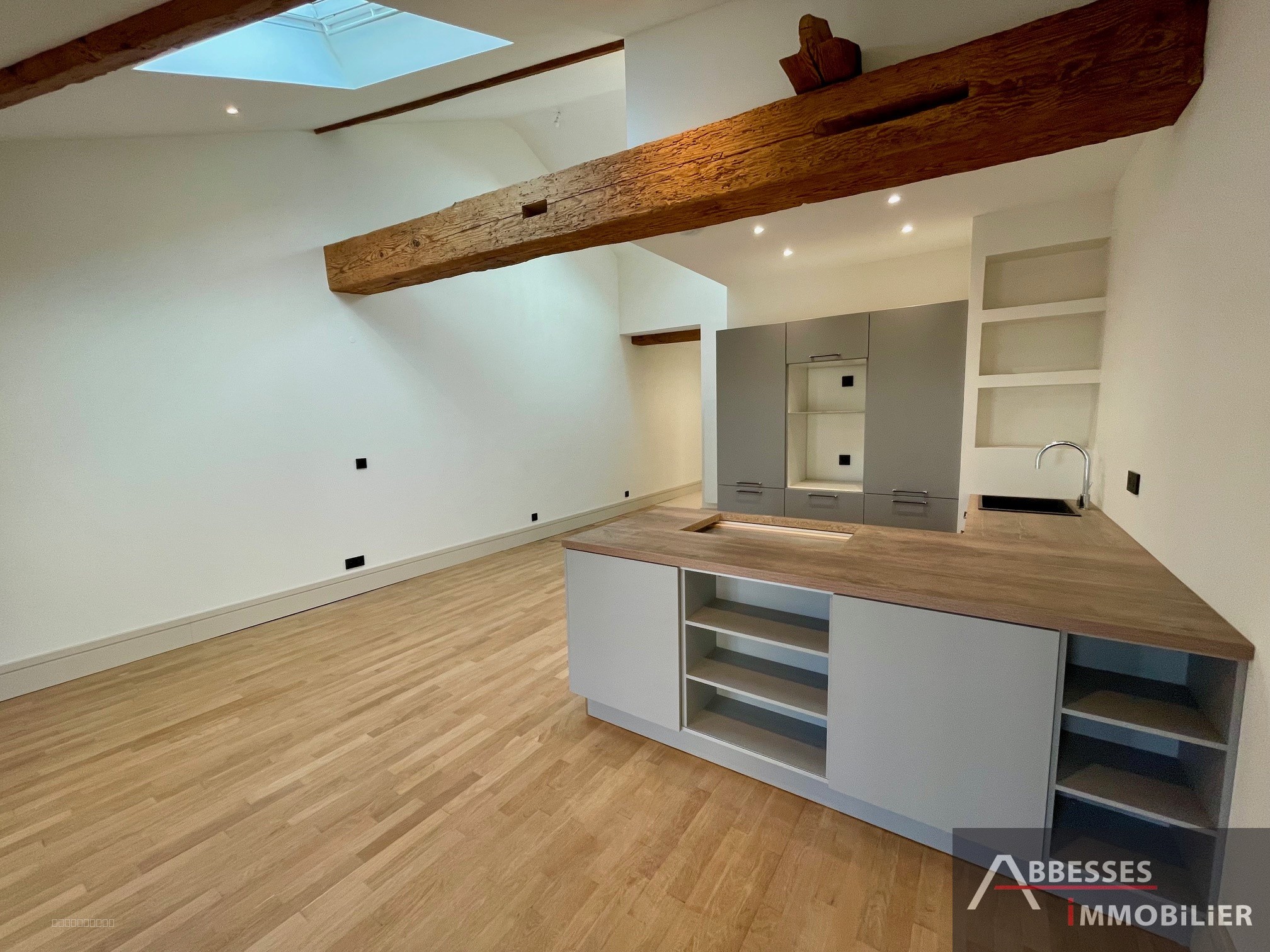 SOUS OFFRE D'ACHAT - EN EXCLUSIVITÉ : REMIREMONT EXTRA CENTRE : Appartement F2 entièrement rénové en 2025. — photo 8