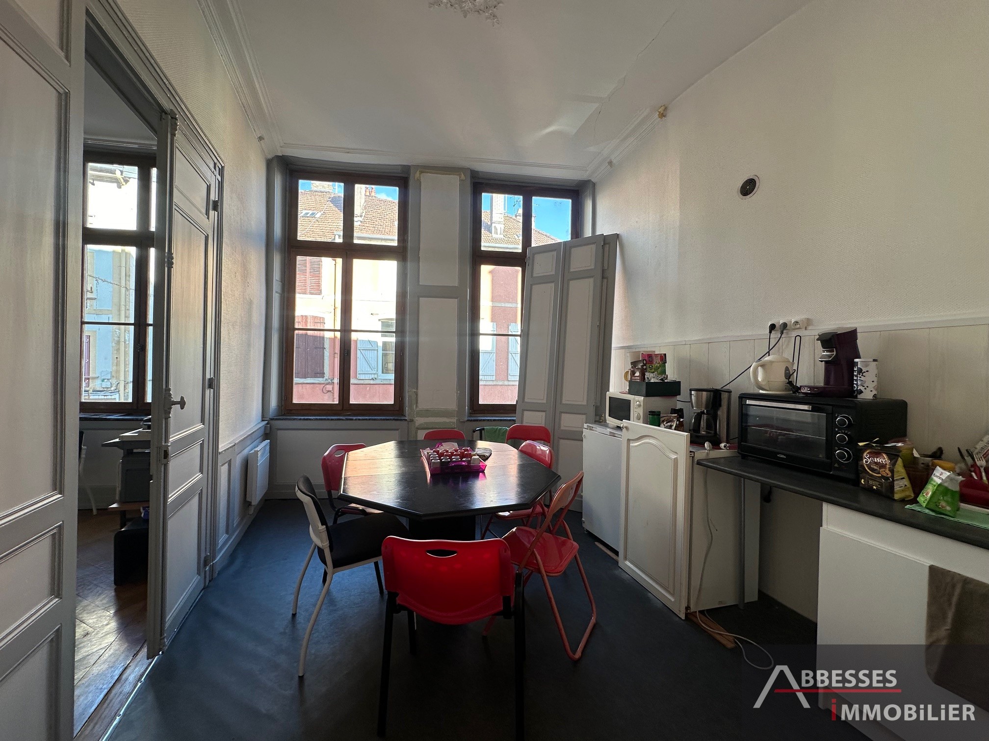 EN EXCLUSIVITÉ - EPINAL, au cœur de la vieille ville : Bel immeuble de rapport — photo 7