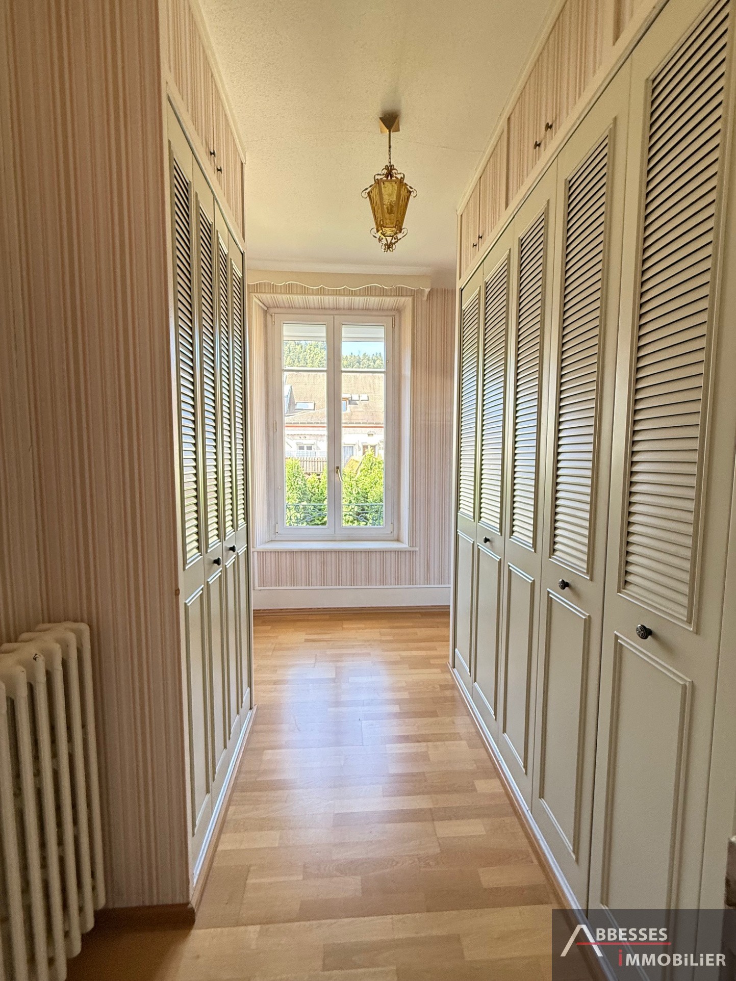 REMIREMONT, Quartier recherché : Maison de maître + dépendances — photo 14