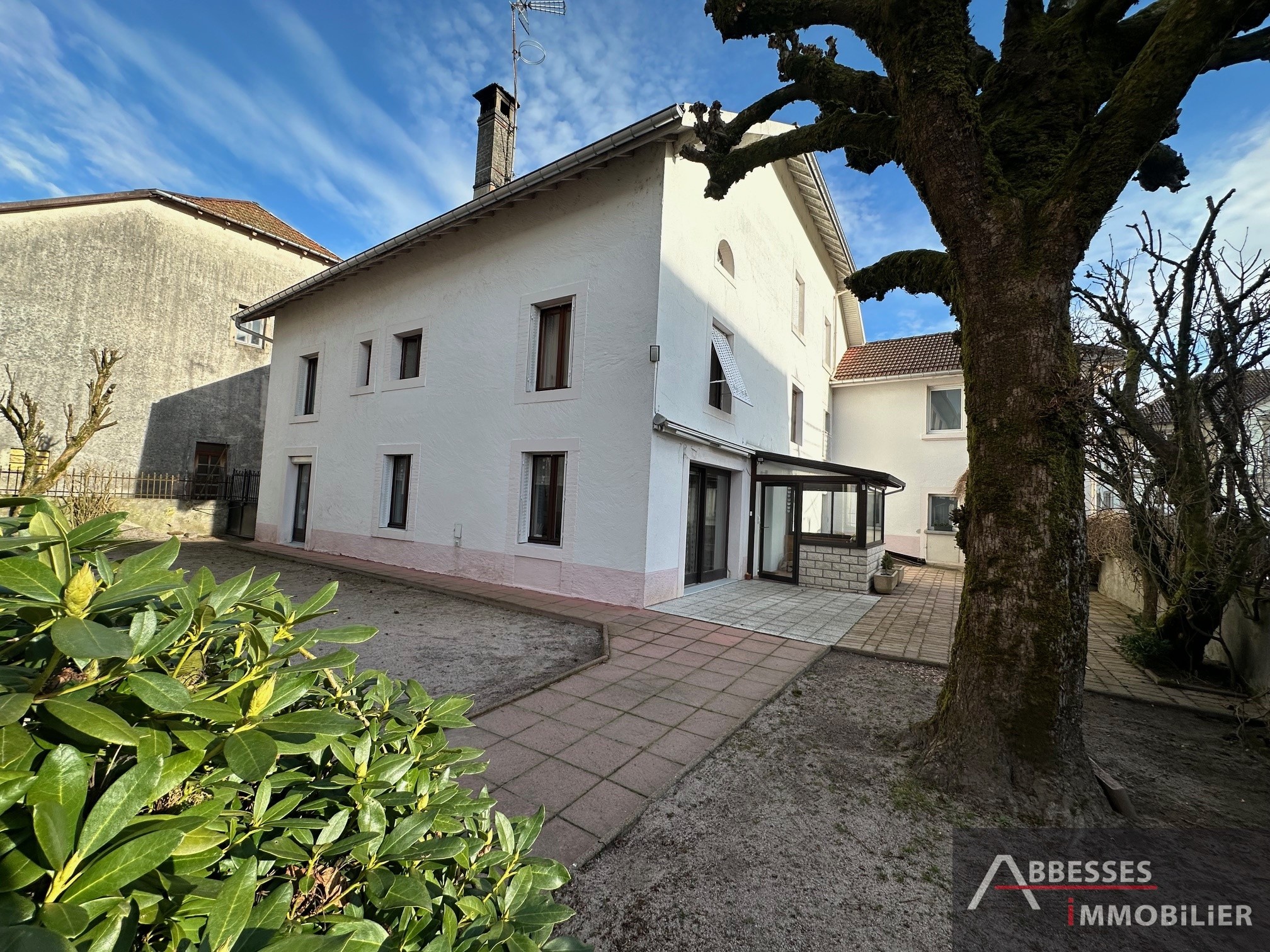 SAINT-AMÉ : Grand logement F7 'esprit maison de famille'  terrasse, terrain et stationnement — photo 16