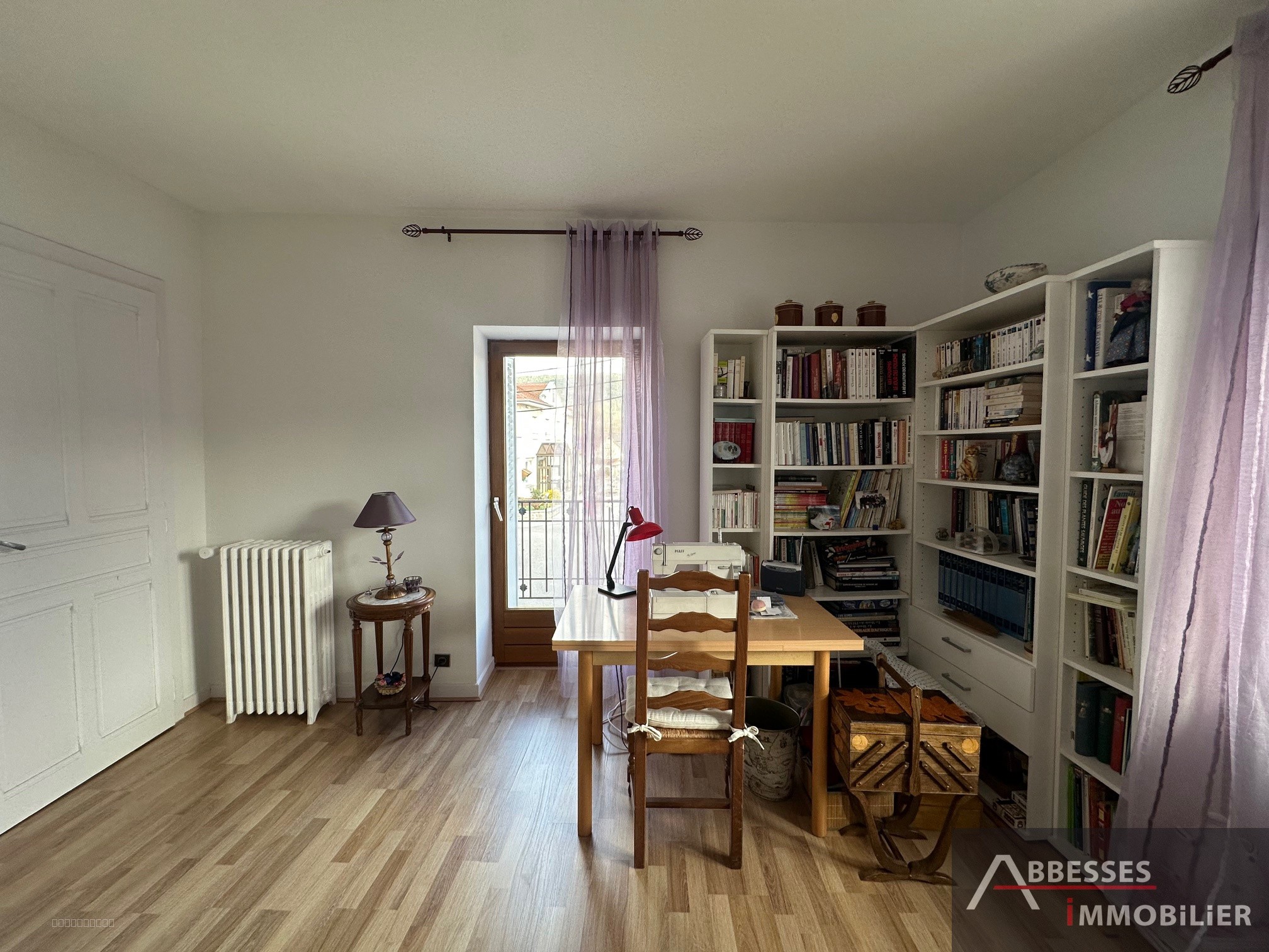 SAINT-AMÉ : Grand logement F7 'esprit maison de famille'  terrasse, terrain et stationnement — photo 10