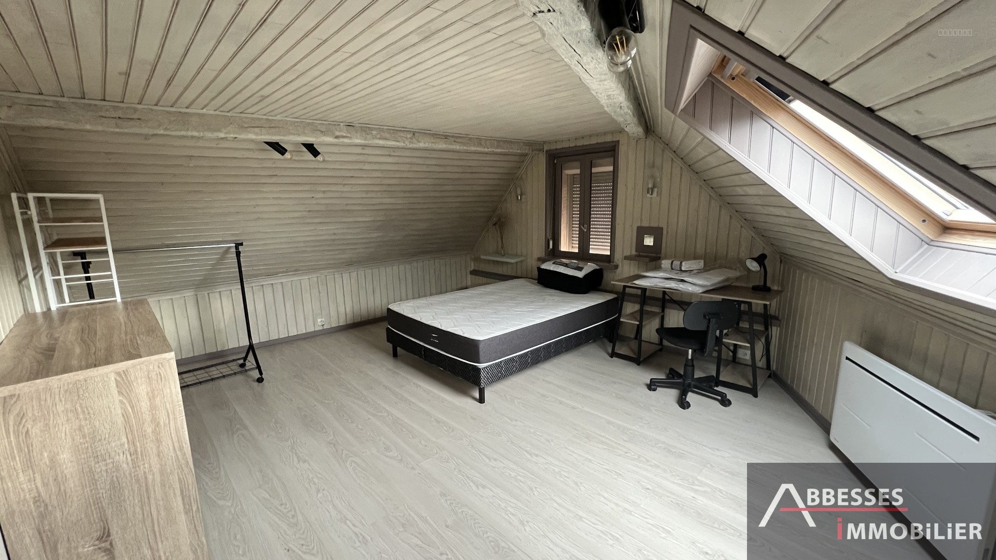 EN EXCLUSIVITÉ : REMIREMONT : Appartement de type F1 meublé - Idéal étudiant — photo 3