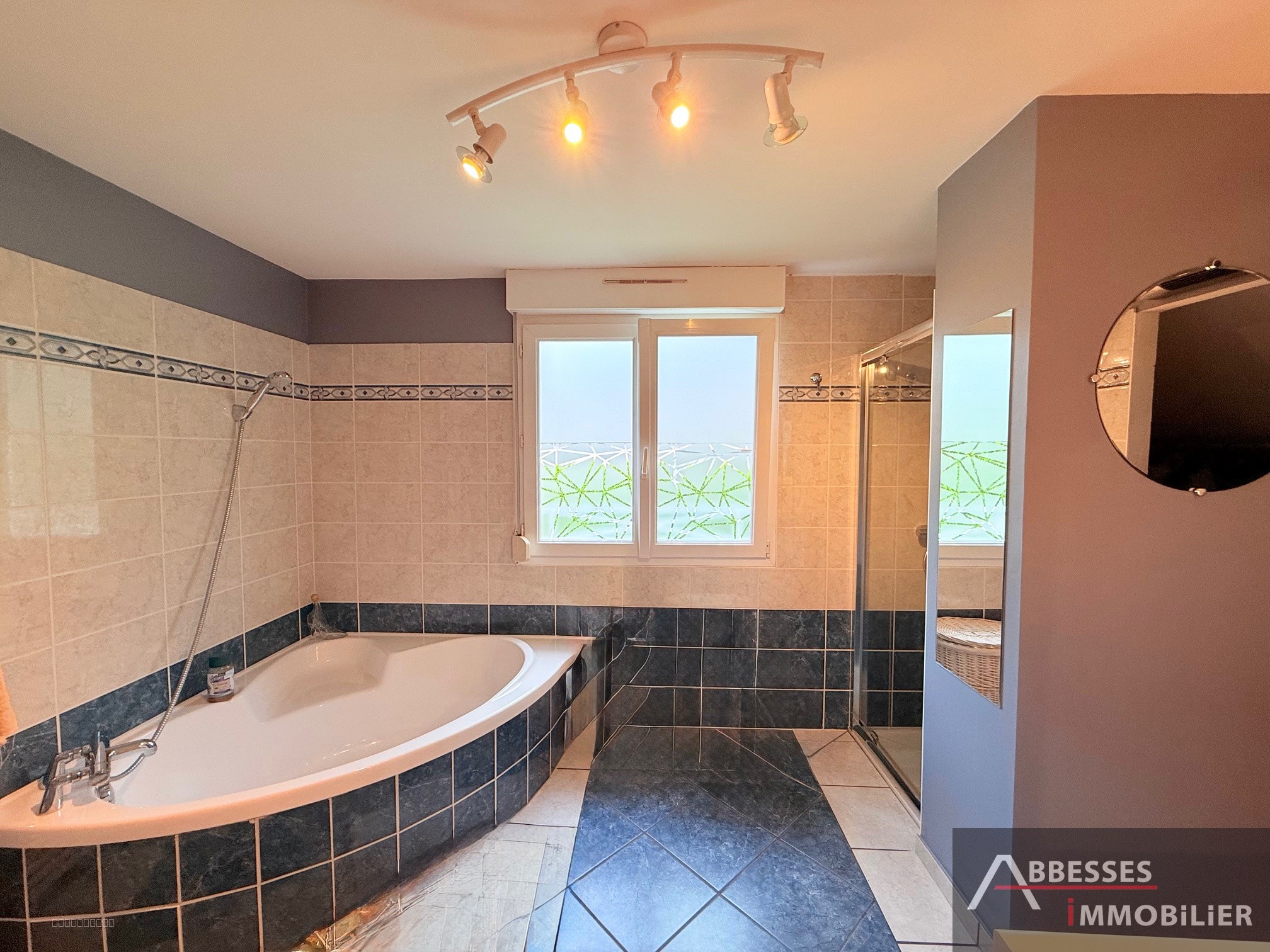 SAINT -AME : Pavillon individuel avec 4 chambres dans un environnement calme avec piscine — photo 14