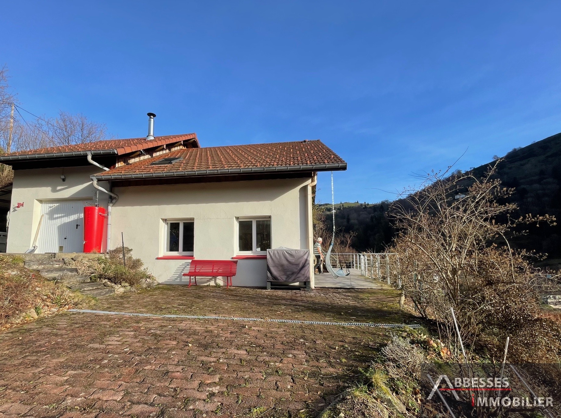 EN EXCLUSIVITÉ - Charmant pavillon avec vue imprenable et exposé SUD — photo 2