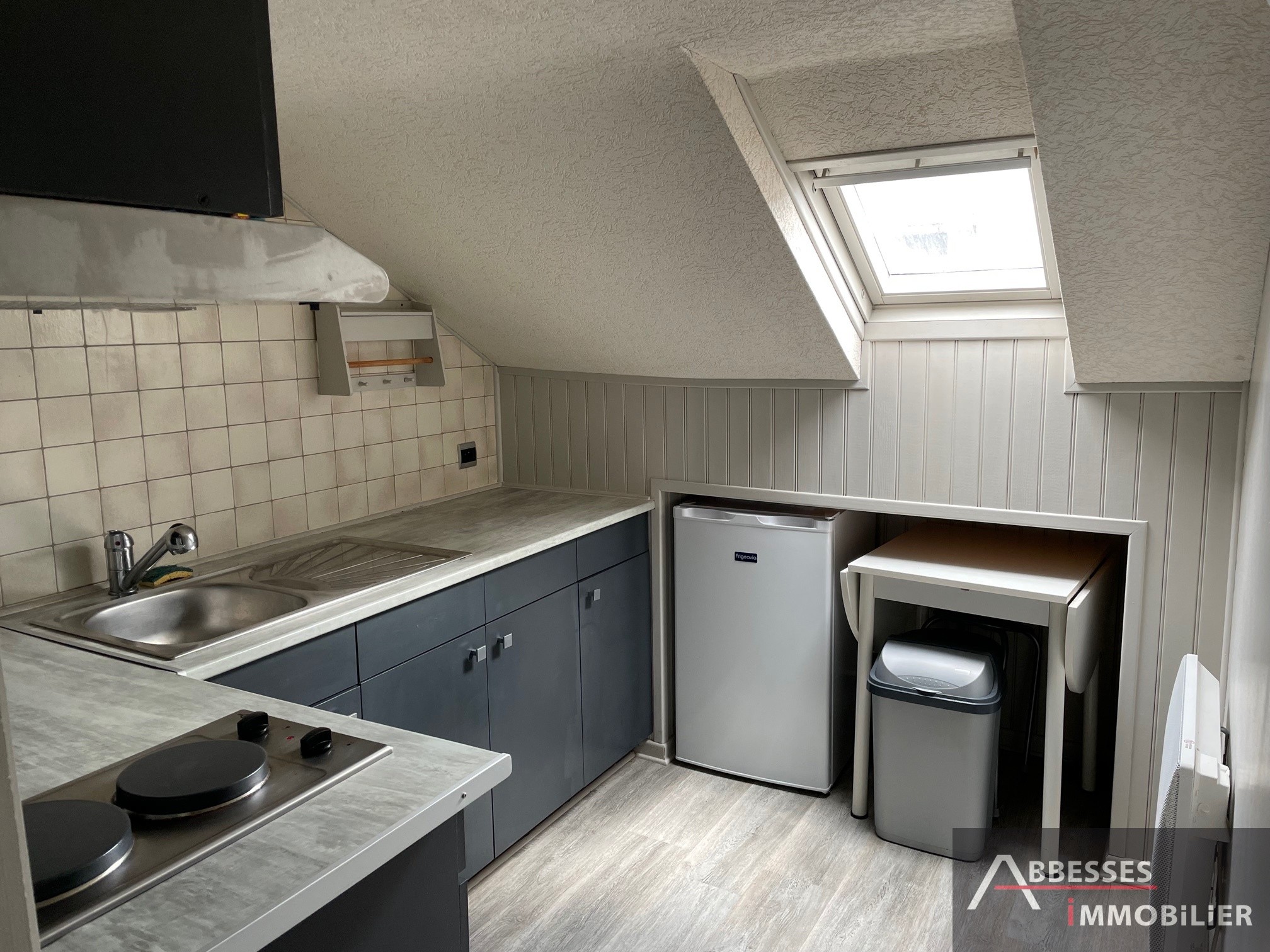 EN EXCLUSIVITÉ : REMIREMONT : Appartement de type F1 meublé - Idéal étudiant — photo 7