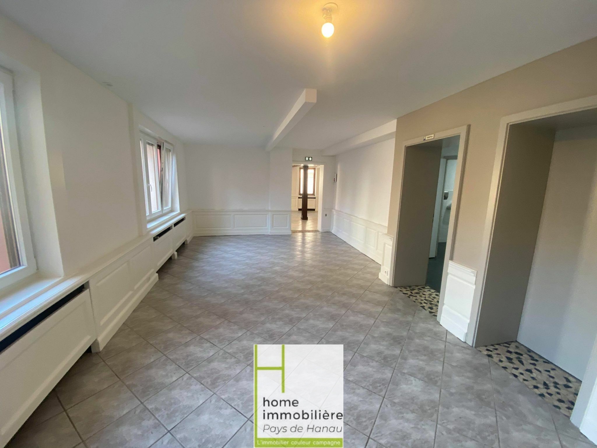 Local commercial 145 m2 - VAL DE MODER — photo 6