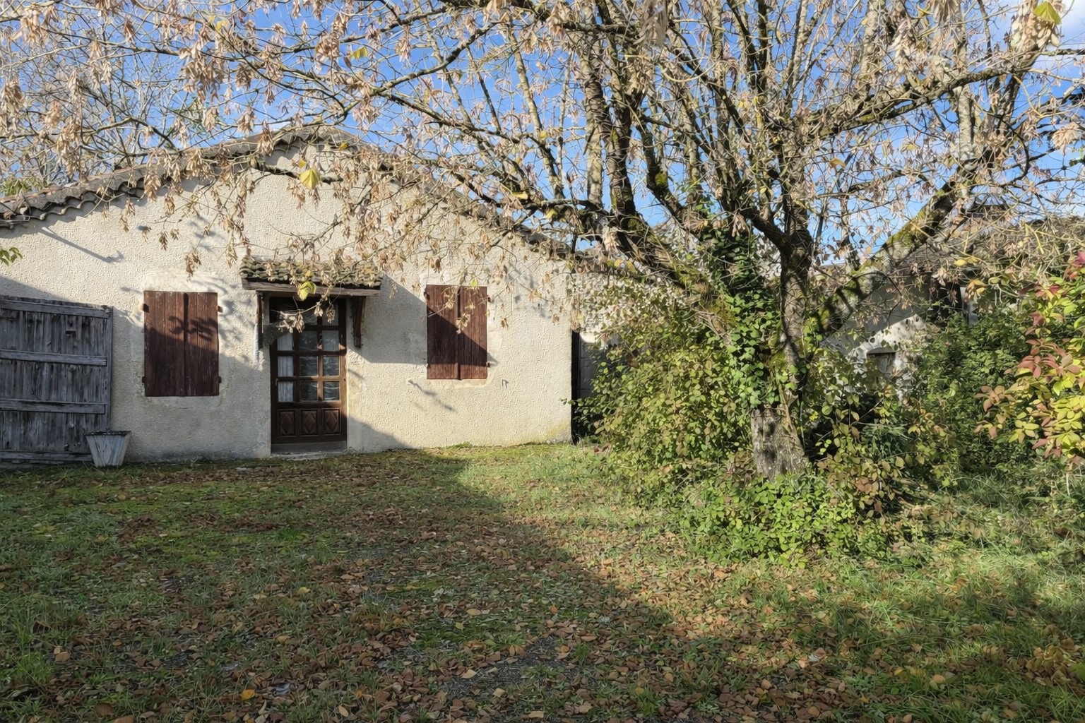 Maison d’habitation avec dépendances attenantes à rénover sur 10ha82a71ca à Montréal du Gers — photo 1