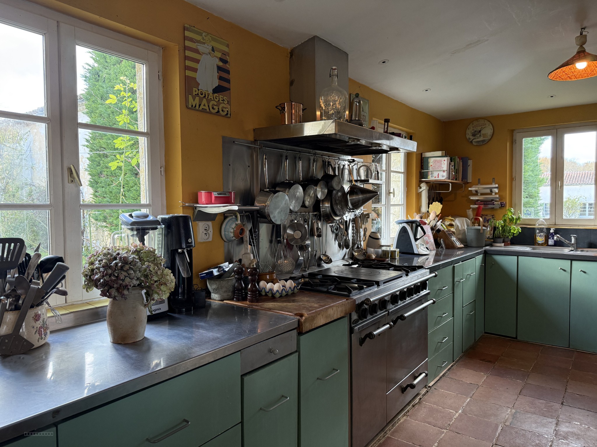 Maison avec jardin dans le centre de Gondrin — photo 10