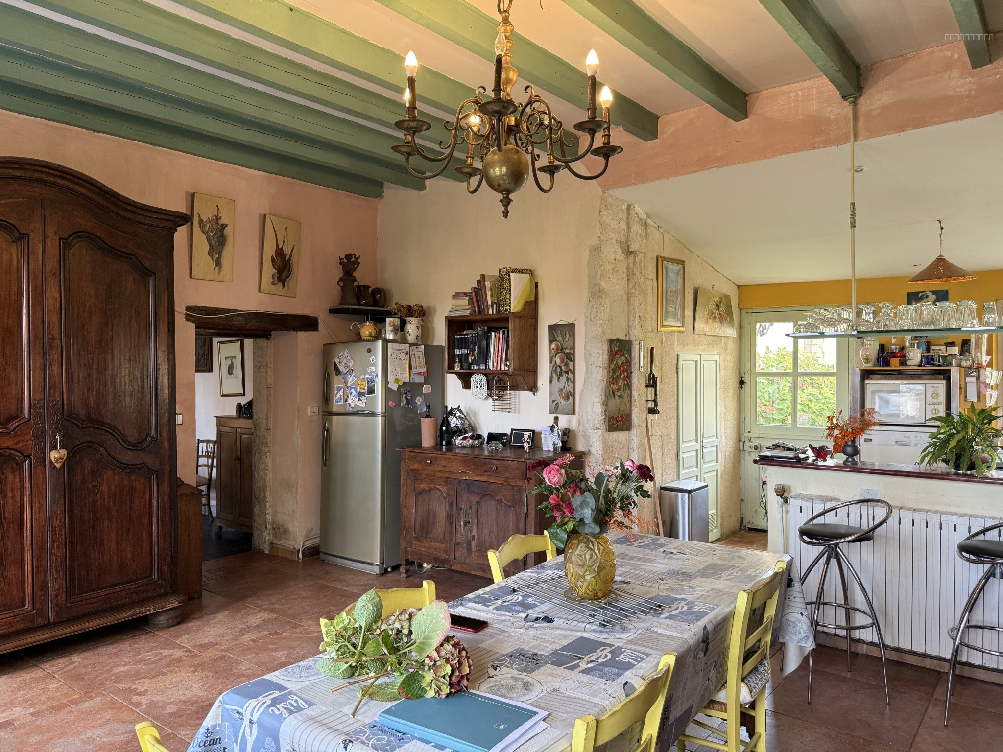 Maison avec jardin dans le centre de Gondrin — photo 9