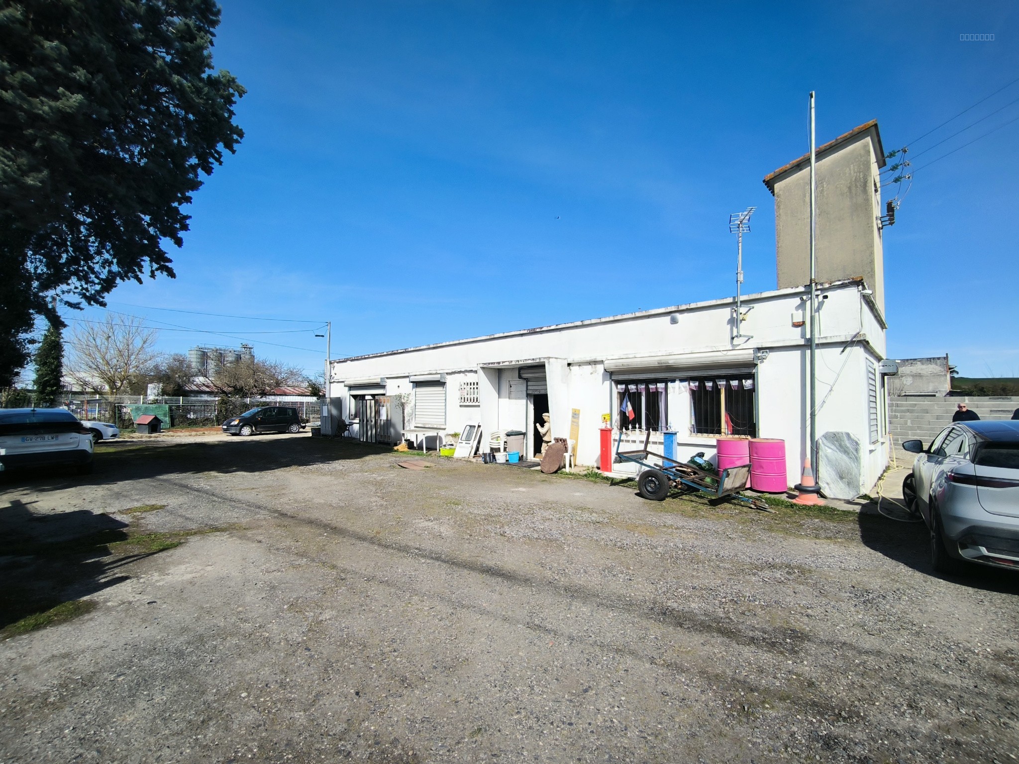 MAISON ET/OU LOCAL D ACTIVITE — photo 3