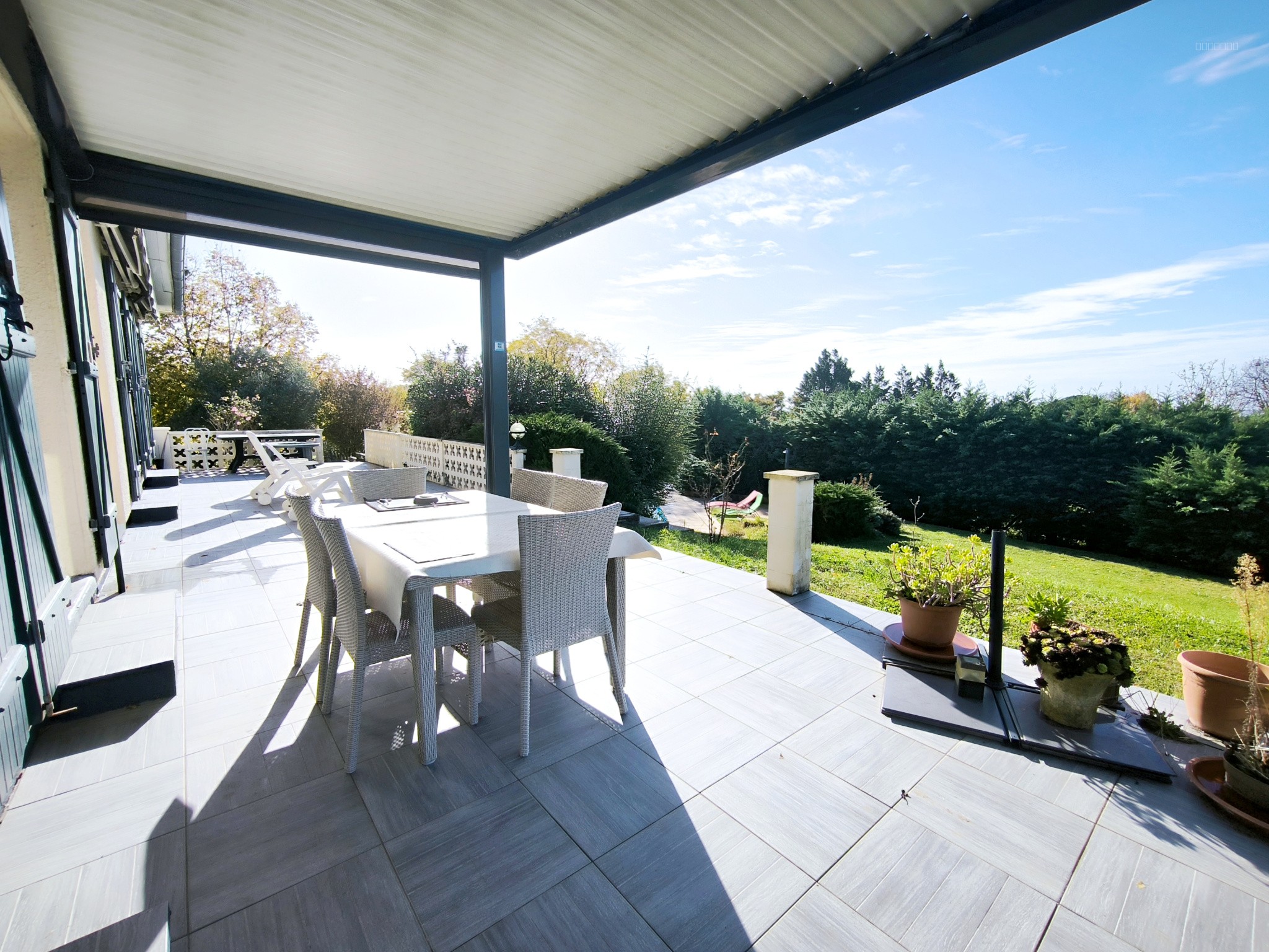 Magnifique maison de 126m2 + grand terrain de 4200m2 + piscine au sel — photo 3