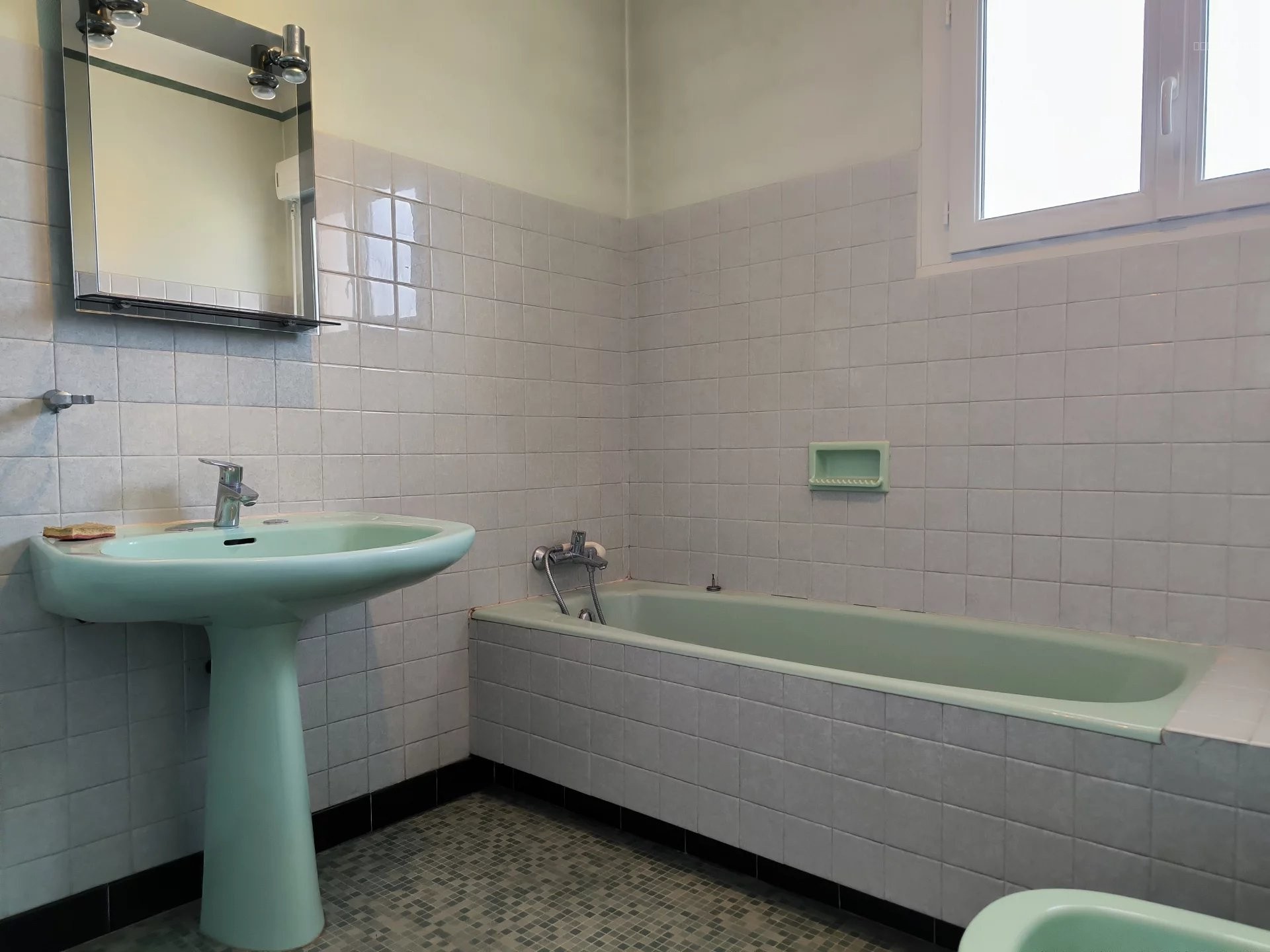 MAISON DE VILLE A CUGNAUX — photo 9