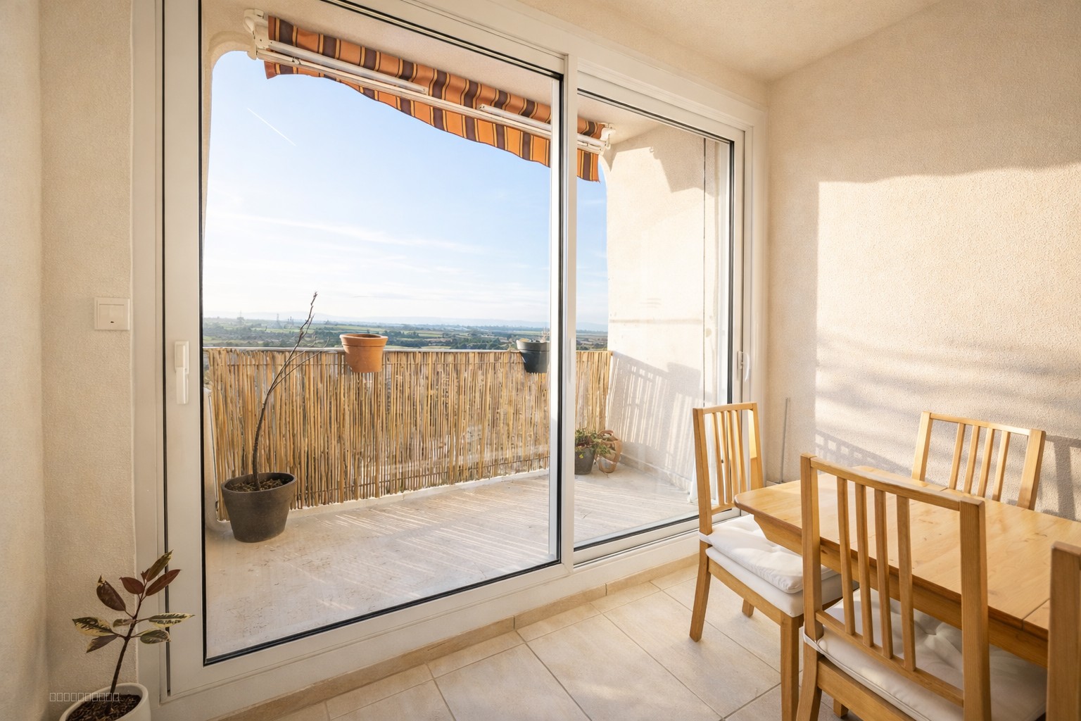 Appartement T3 Sans vis à vis - Dernier étage - Corbas — photo 2
