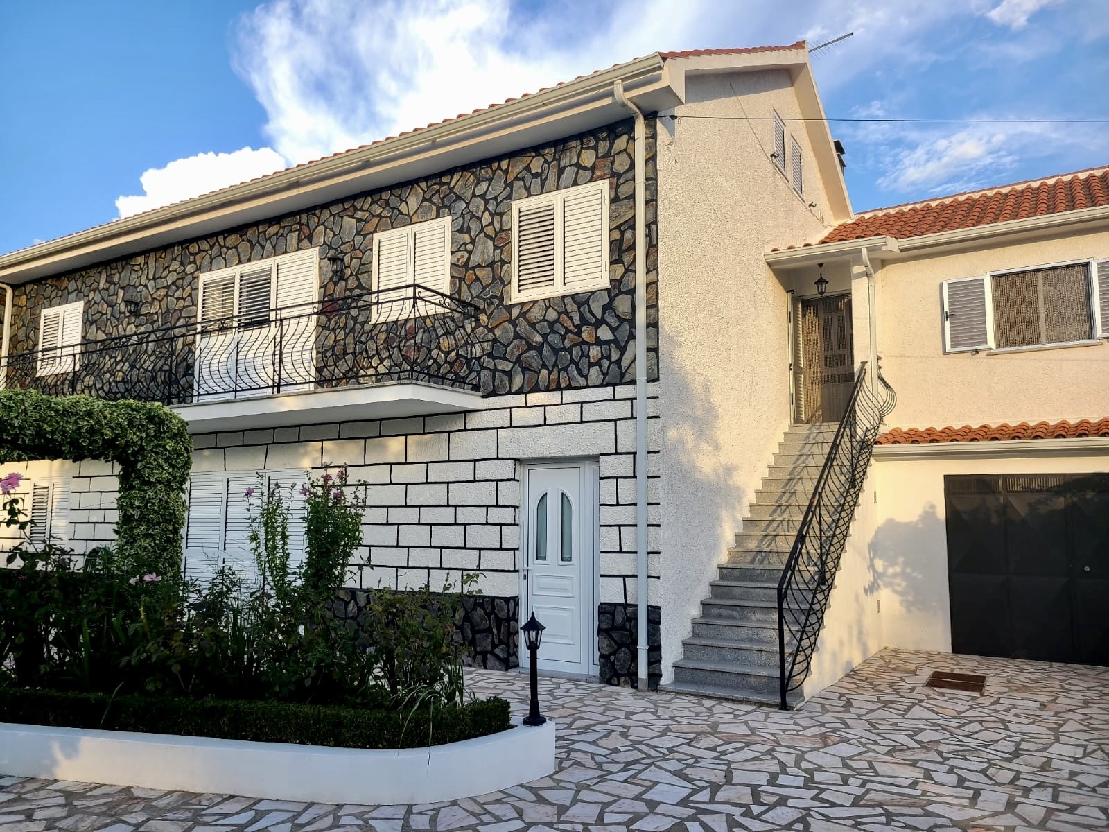 Maison 12 pièces - 9 chambres - 350 m2 sur la commune de Belmonte au Portugal — photo 3