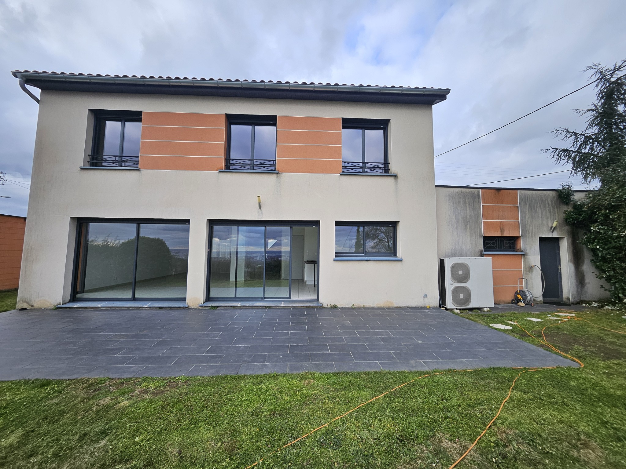 Maison avec vue à RIllieux La Pape limite Caluire-Et-Cuire — photo 2