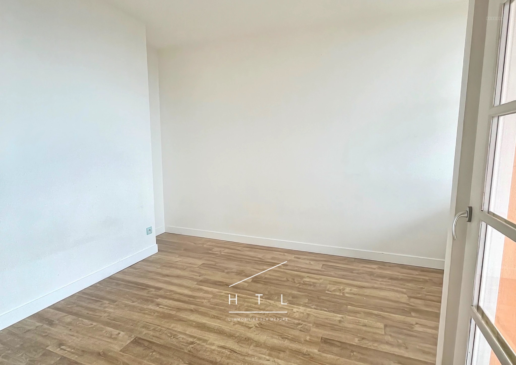 Vue Mont-Blanc, balcon plein Sud, résidence avec piscine — photo 5