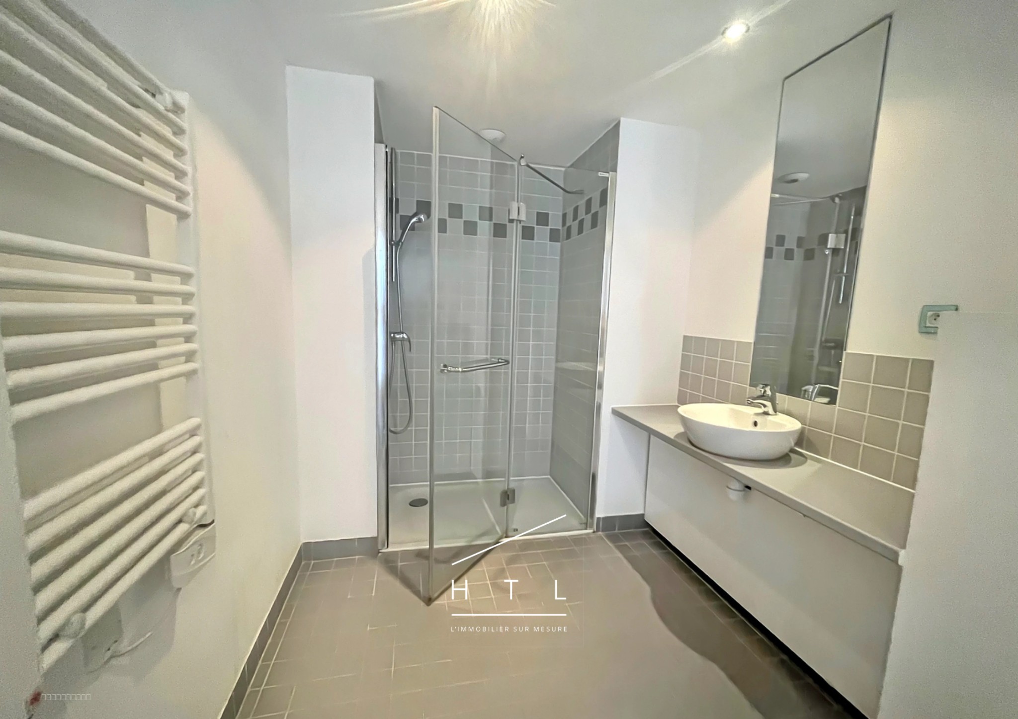 Vue Mont-Blanc, balcon plein Sud, résidence avec piscine — photo 6