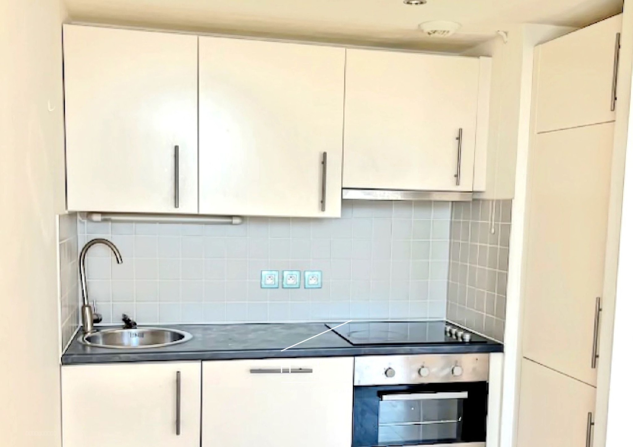 Appartement T2 40 m2 à repeindre, balcon vue Mont-Blanc - Plateau d’Assy — photo 4