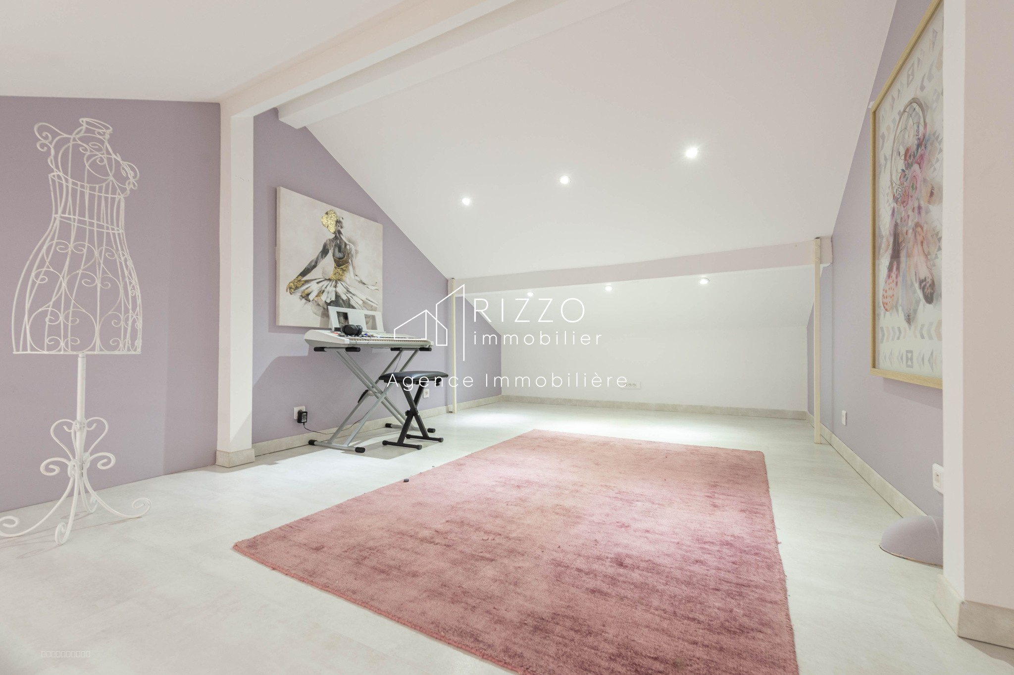 Villa Prestige de 242 m2 habitables, 8 pièces, 4 chambres   St Cergues — photo 18