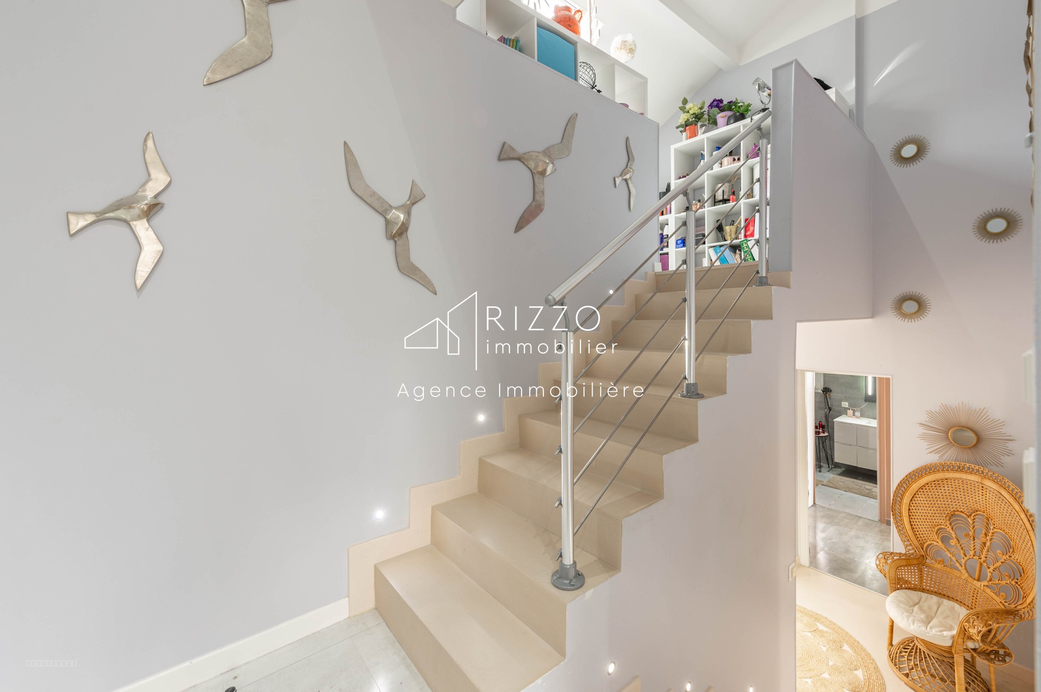 Villa Prestige de 242 m2 habitables, 8 pièces, 4 chambres   St Cergues — photo 12