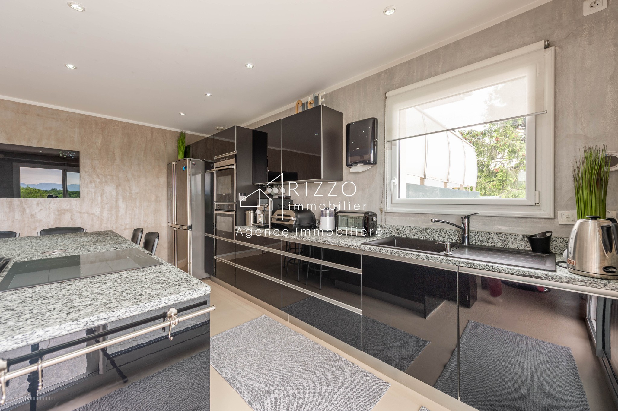 Villa Prestige de 242 m2 habitables, 8 pièces, 4 chambres   St Cergues — photo 14