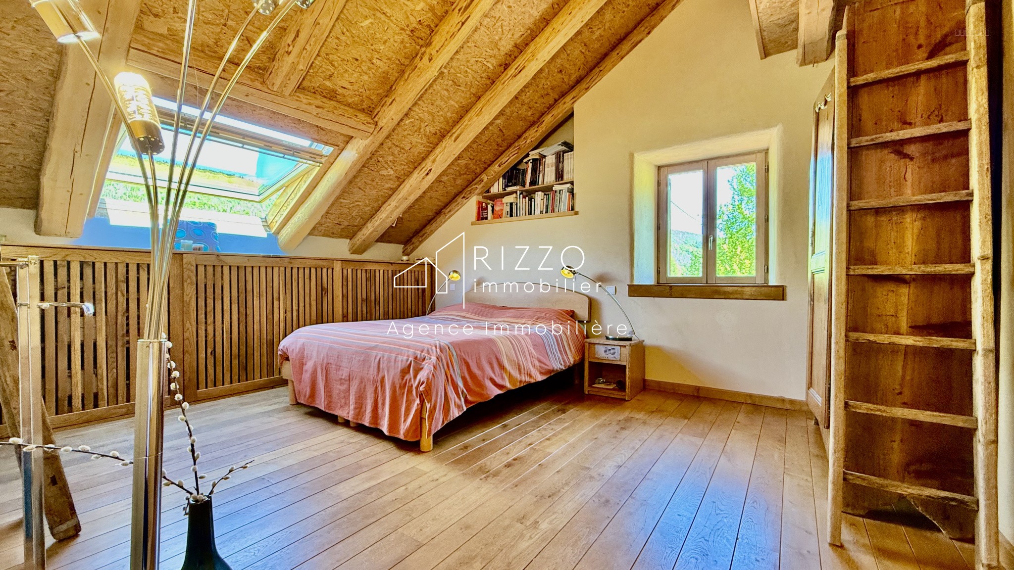 Maison de 303 m2 sur 1300 m2 à Mijoux — photo 13
