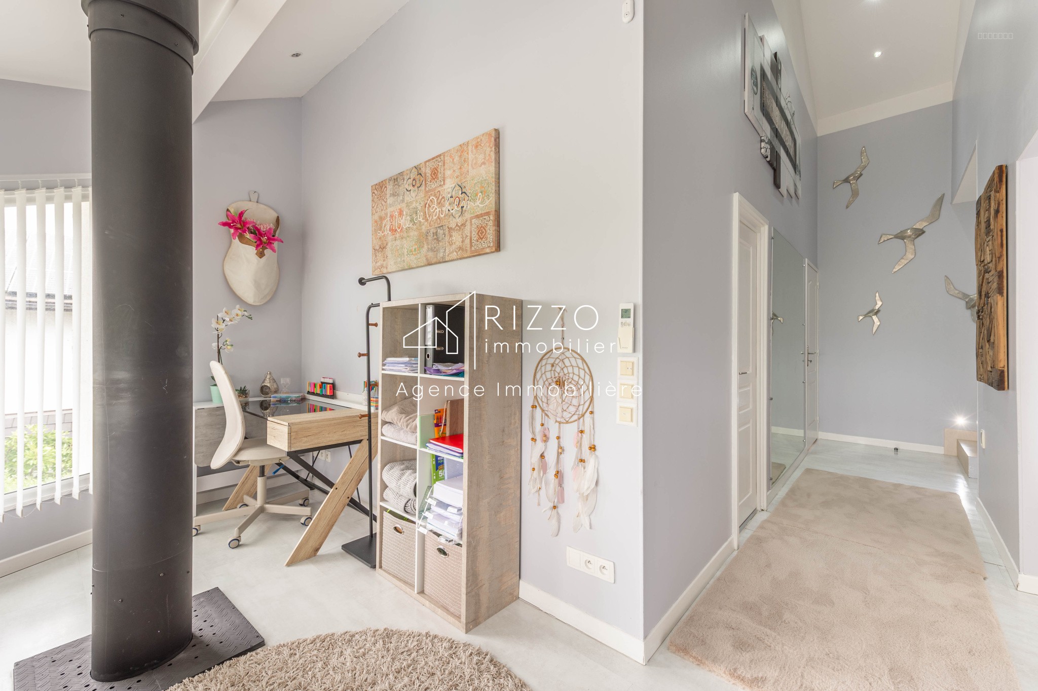 Villa Prestige de 242 m2 habitables, 8 pièces, 4 chambres   St Cergues — photo 9