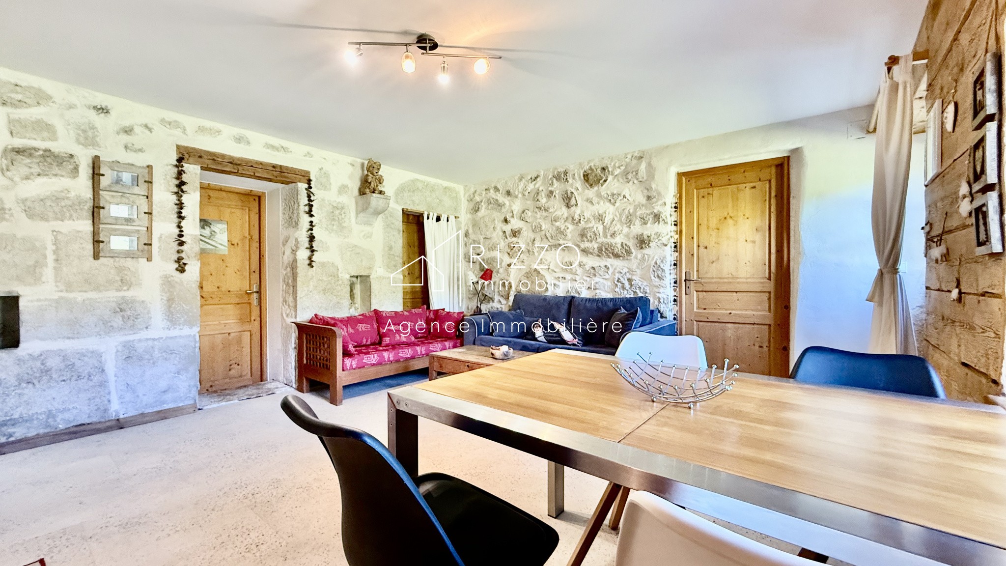 Maison de 303 m2 sur 1300 m2 à Mijoux — photo 4