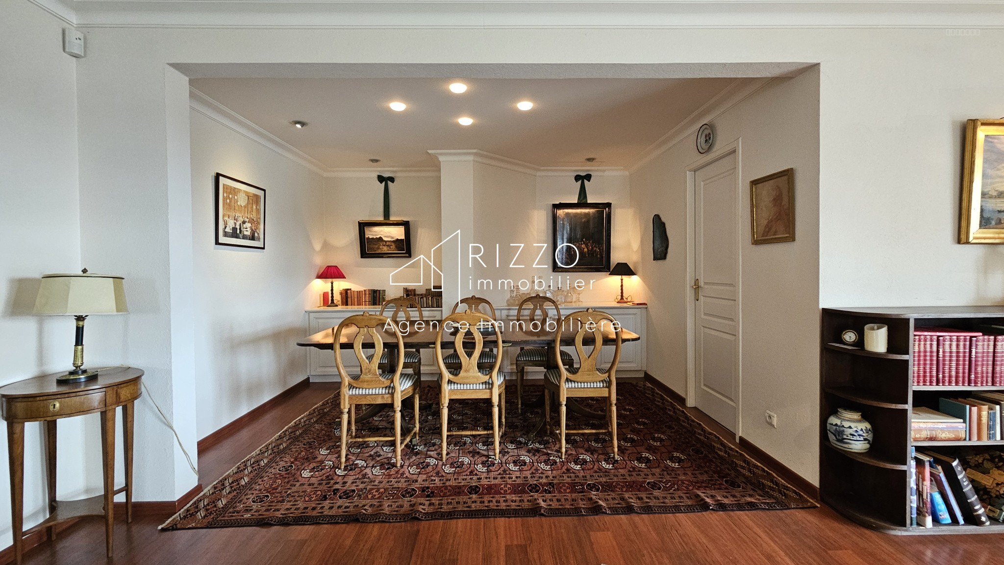 Divonne, T5 de 152m2, vue Mont Blanc, 2 terrasses, 1 garage double — photo 9