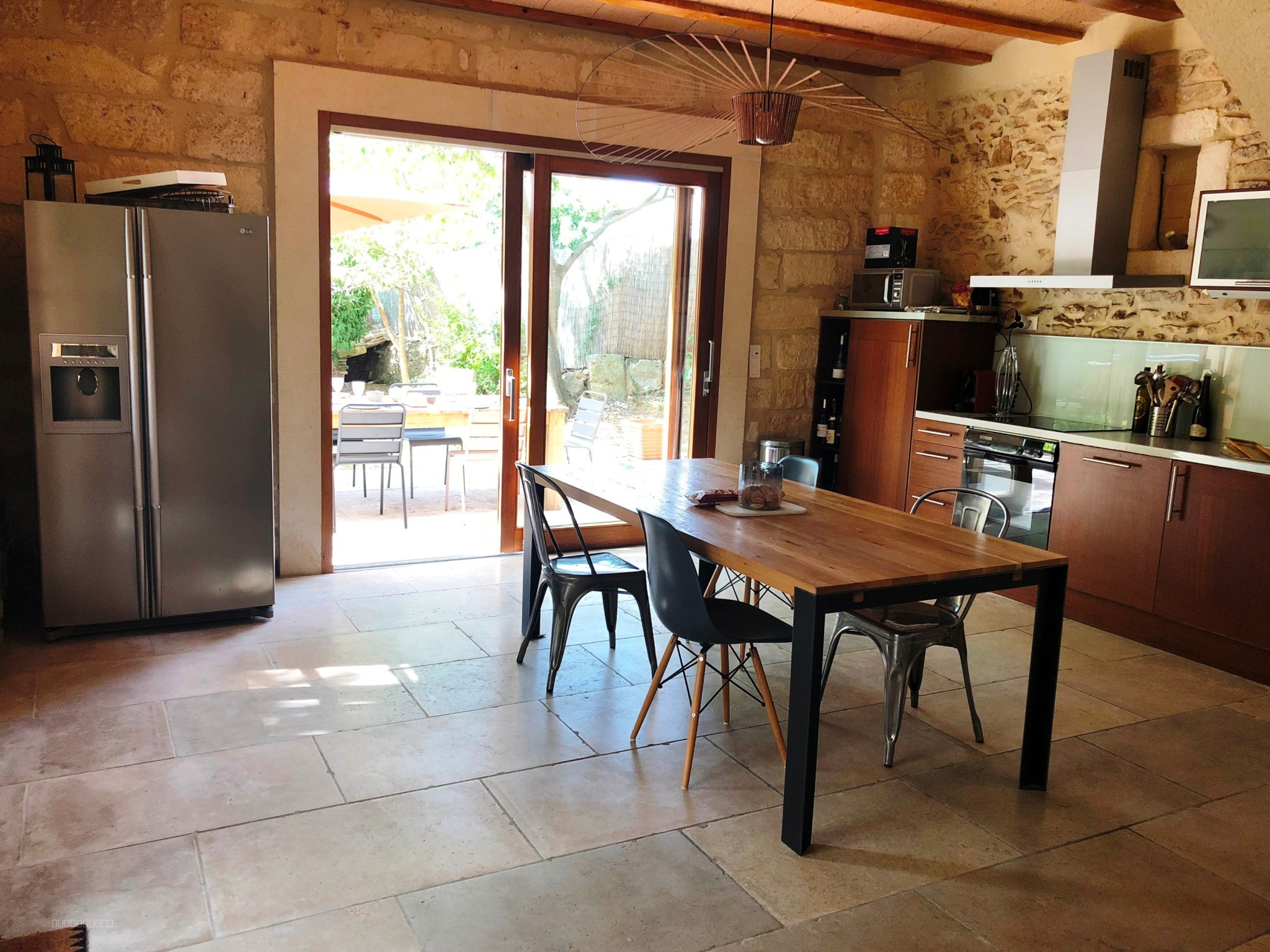 LATTES CENTRE - MURS COMMERCIAUX 50M2 PLACE ARAGON FORTE VISIBILITE ET PASSAGE NATUREL IMPORTANT — photo 6