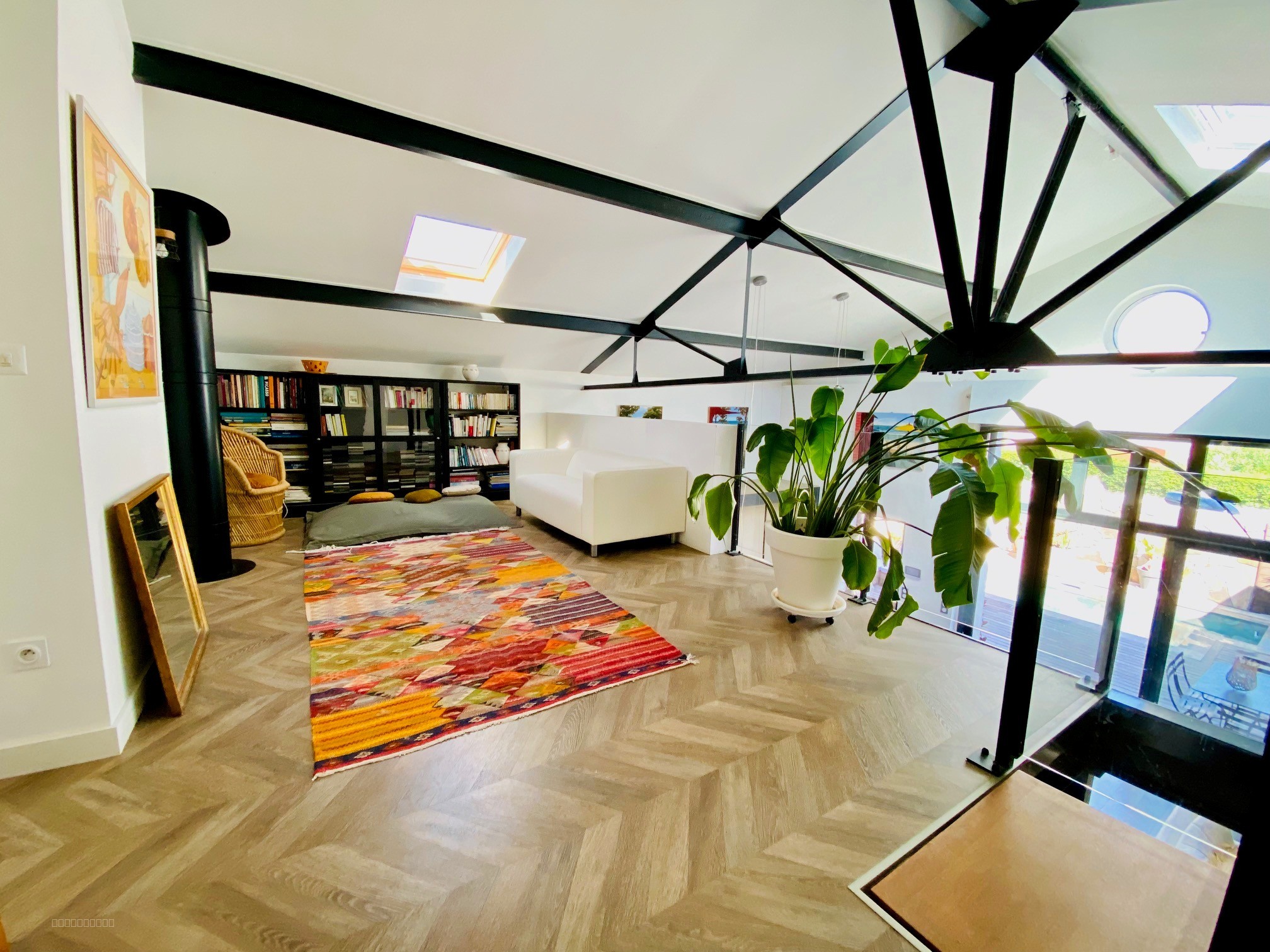 LATTES CENTRE   Bien RARE, maison STYLE LOFT T5 d’environ 170m2 avec PISCINE ! — photo 8
