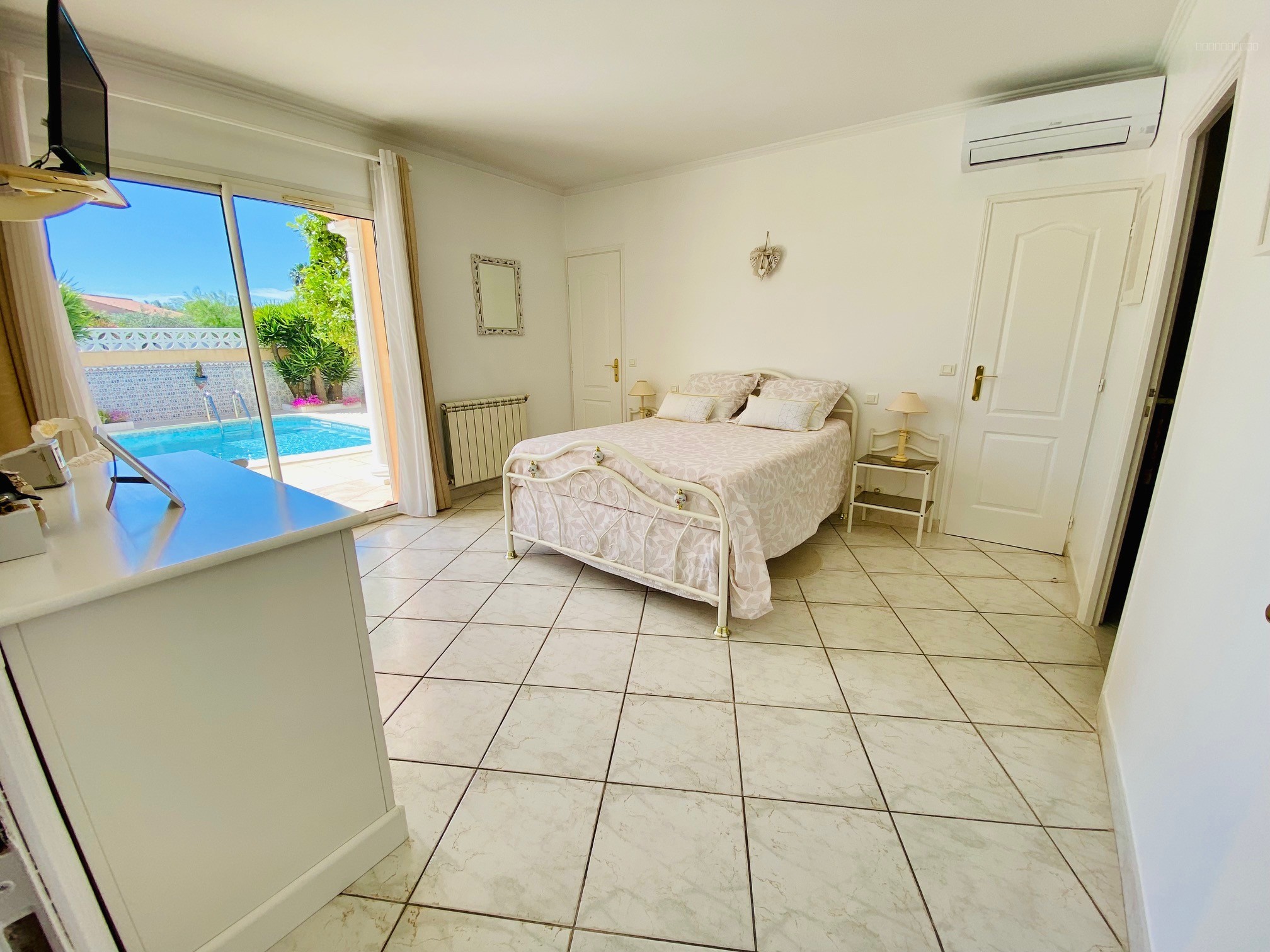 LATTES CENTRE   Superbe Villa T5 de 170m2 sur 450m2 de terrain avec PISCINE et GARAGE ! — photo 7