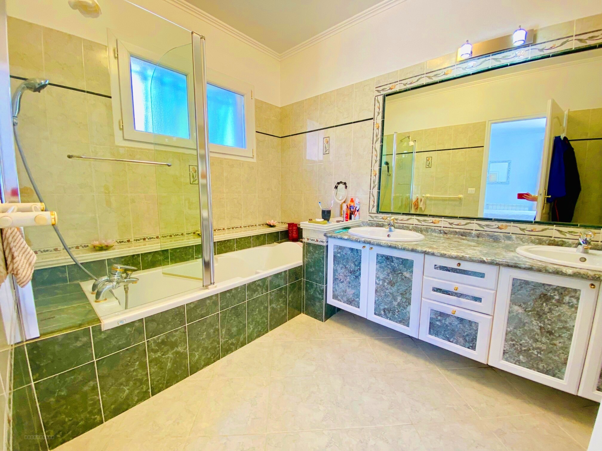 LATTES CENTRE   Superbe Villa T5 de 170m2 sur 450m2 de terrain avec PISCINE et GARAGE ! — photo 8