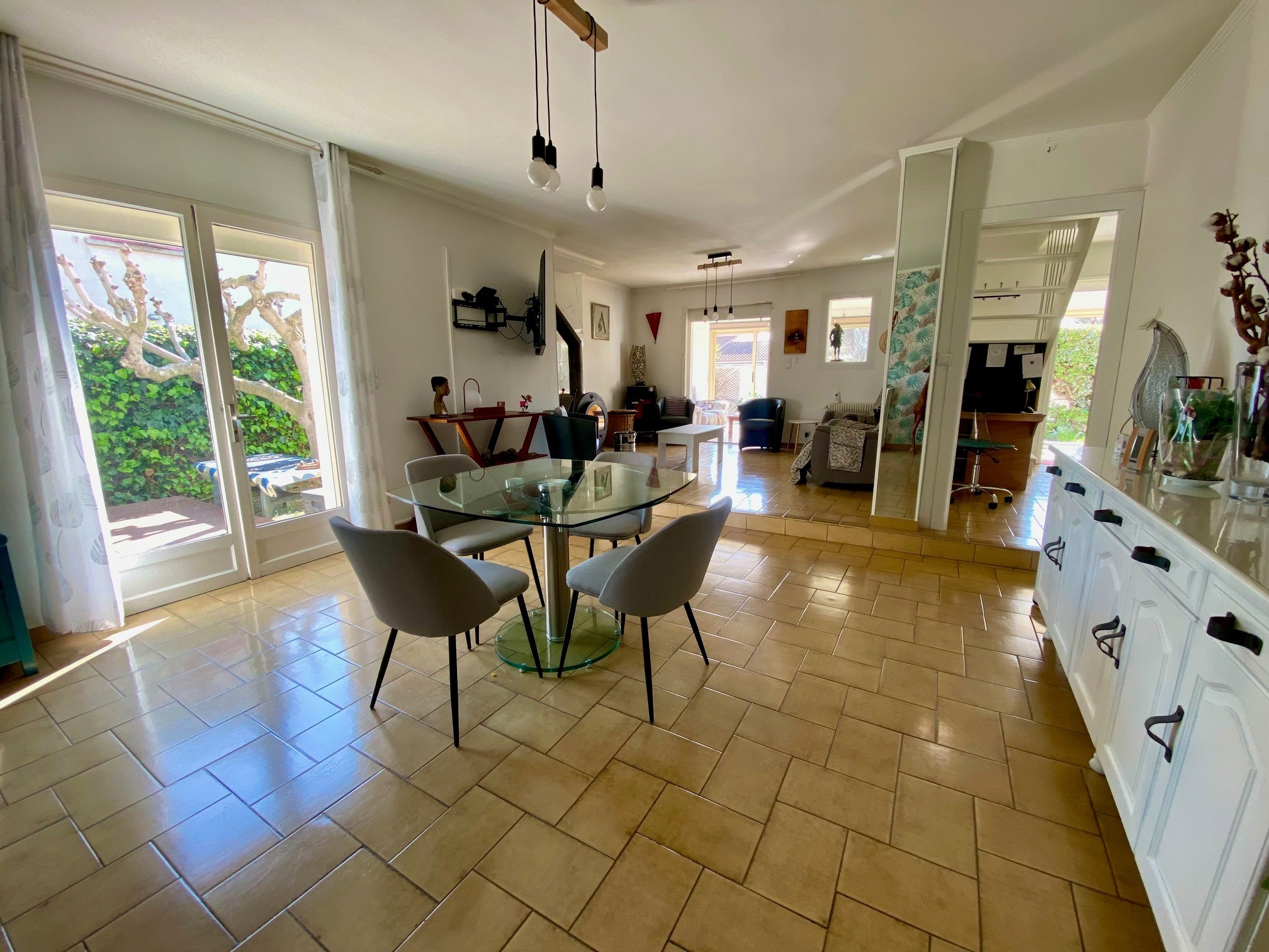 EXCLUSIVITE - PEROLS   Belle villa T6/7 de 167m2 sur 471m2 de terrain avec GARAGE de 25m. — photo 6