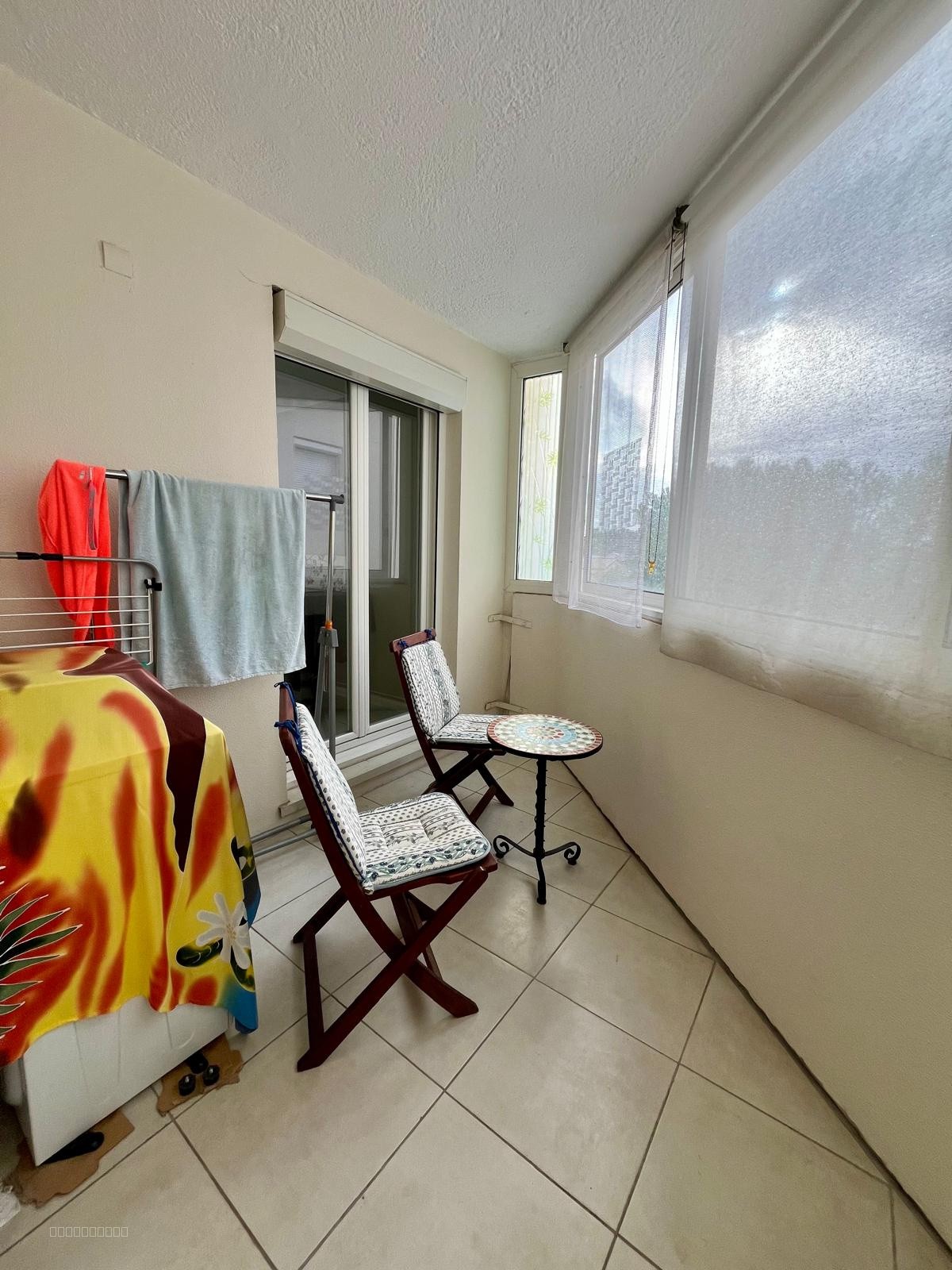 Appartement T4 de 74m2 au 3eme étage avec parking et cave - MONTPELLIER LA MARTELLE — photo 4