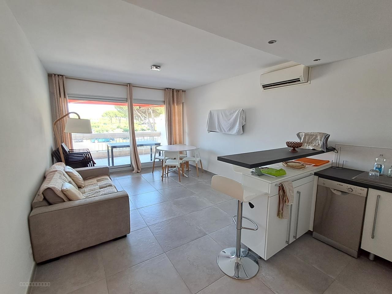 Appartement T2 de 46m2 avec vue Mer - parking privé et cellier PORT CAMARGUE PLAGE NORD — photo 2