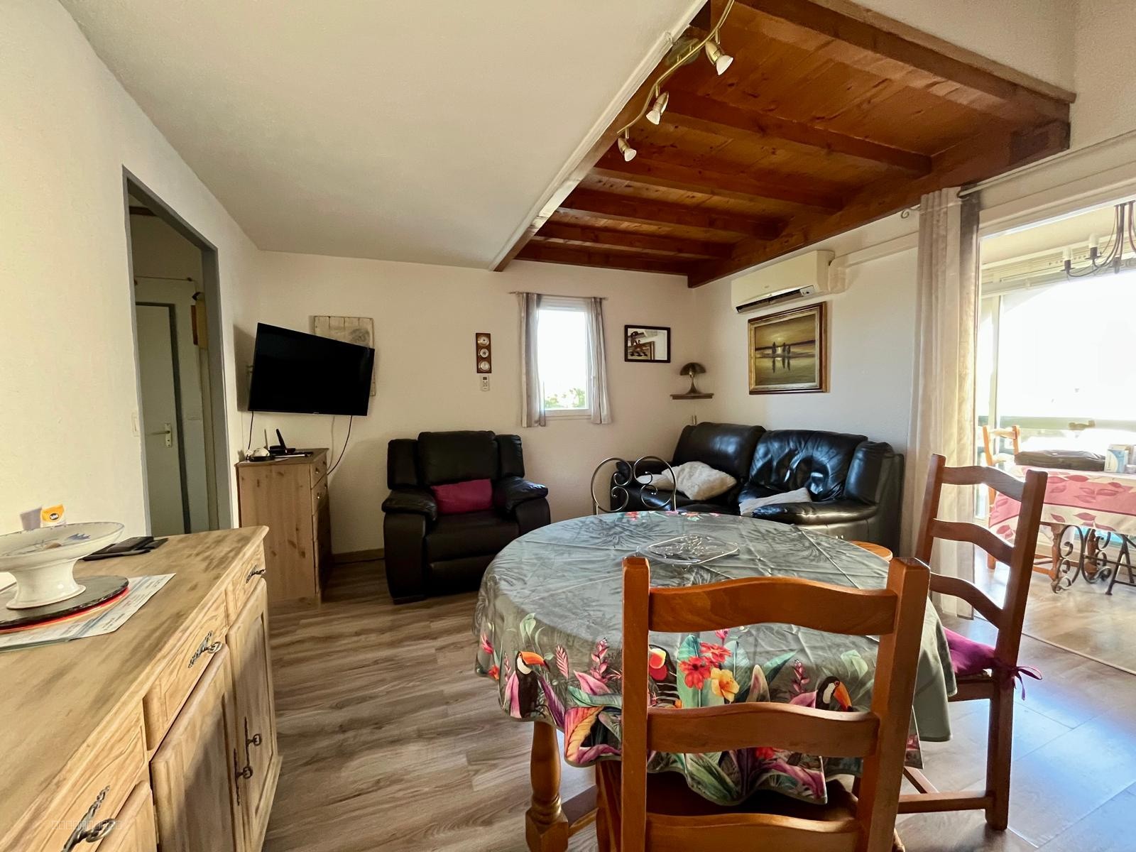 Appartement T2 cabine en duplex avec garage - PORT CAMARGUE LAC SALONIQUE — photo 4