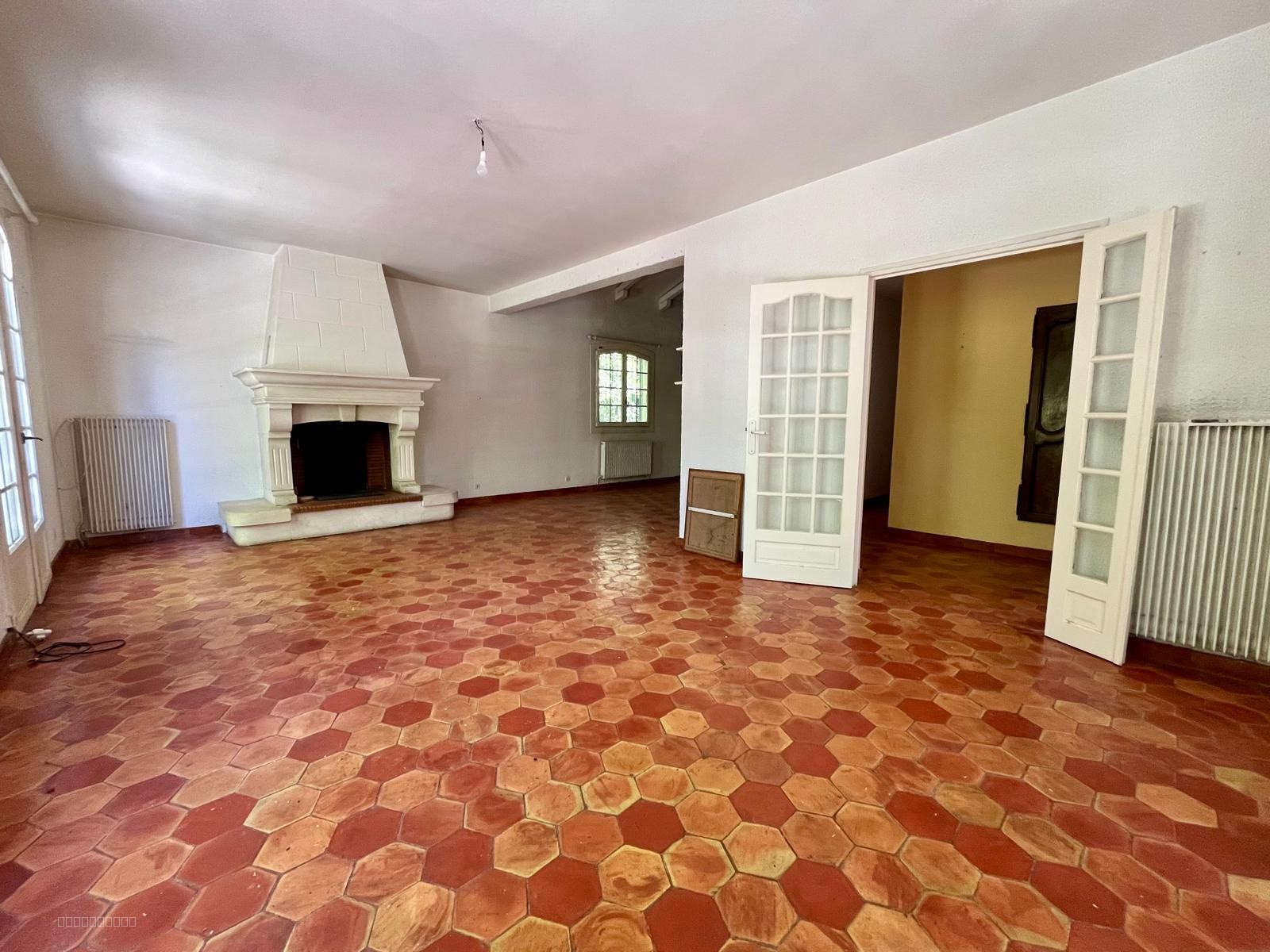 Villa T5 de 120m2 avec studio attenant sur une parcelle de 600m2 - secteur POMPIGNANE — photo 4