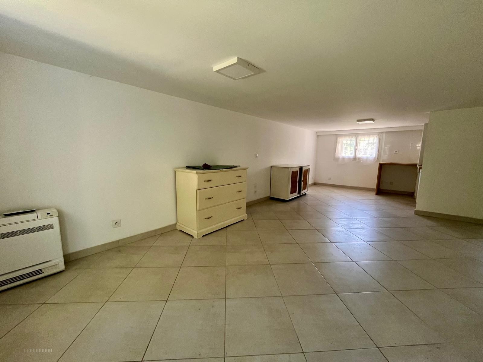 Villa T5 de 120m2 avec studio attenant sur une parcelle de 600m2 - secteur POMPIGNANE — photo 20