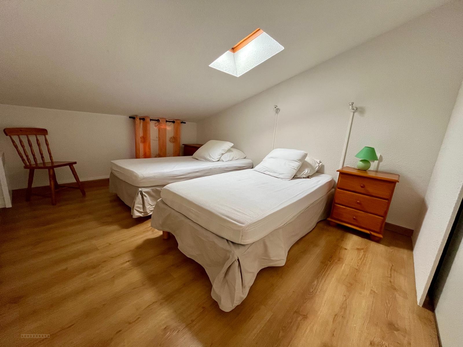 Appartement T3 duplex de 66m2 au sol vendu avec garage - LAC SALONIQUE PORT CAMARGUE — photo 8