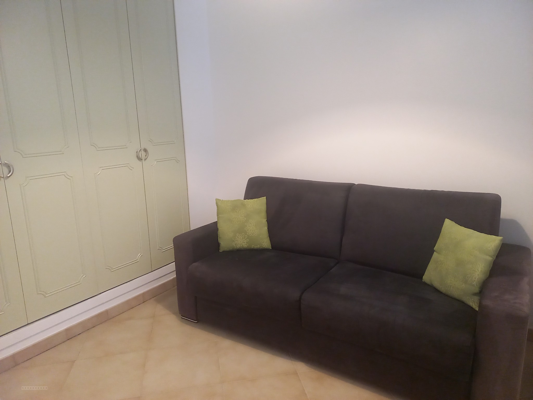 MENTON GARAVAN - GRAND 4 PIECES / 3 CHAMBRES DE 93 M2 AVEC TERRASSE , 2 CAVES, PARKING ET PISCINE — photo 12