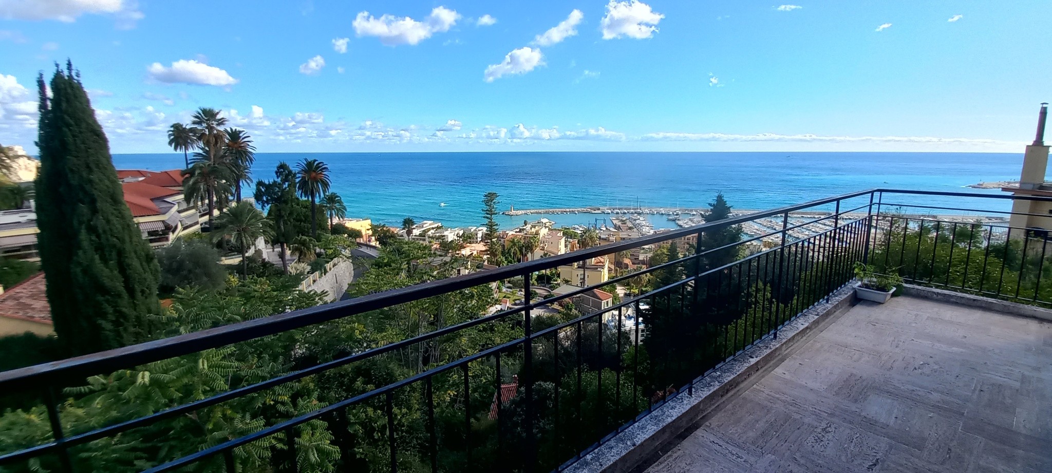 MENTON / GARAVAN - Maison 2 niveaux avec vue panoramique sur la mer — photo 2