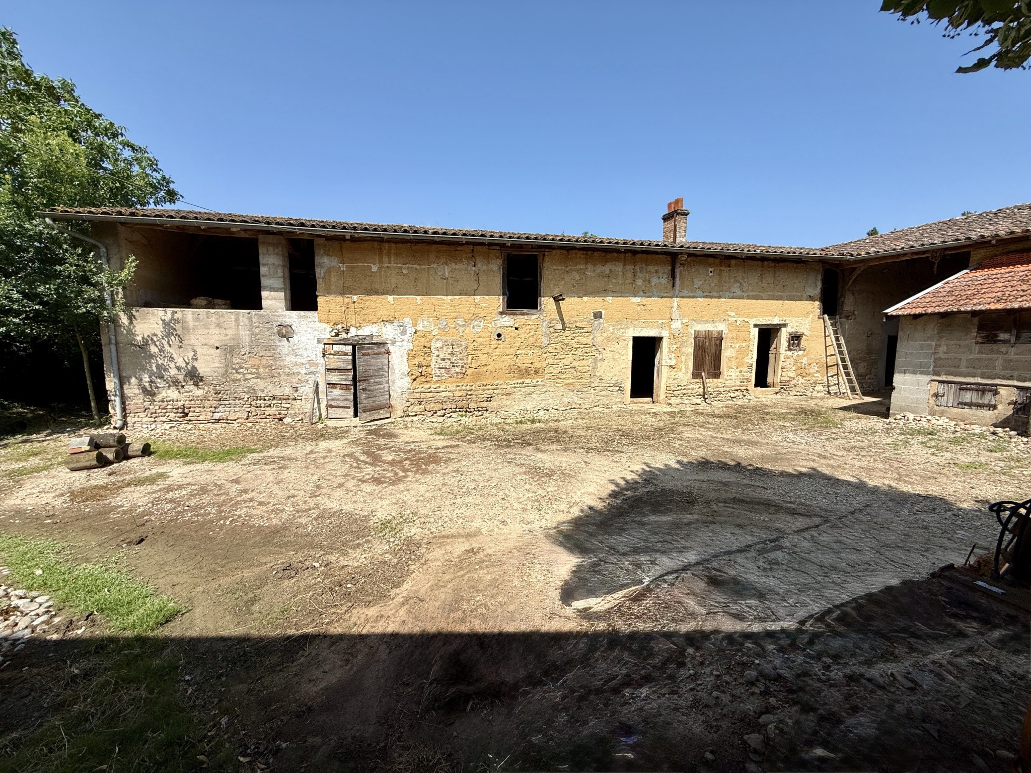 GRAND CORP DE FERME a LURCY — photo 7