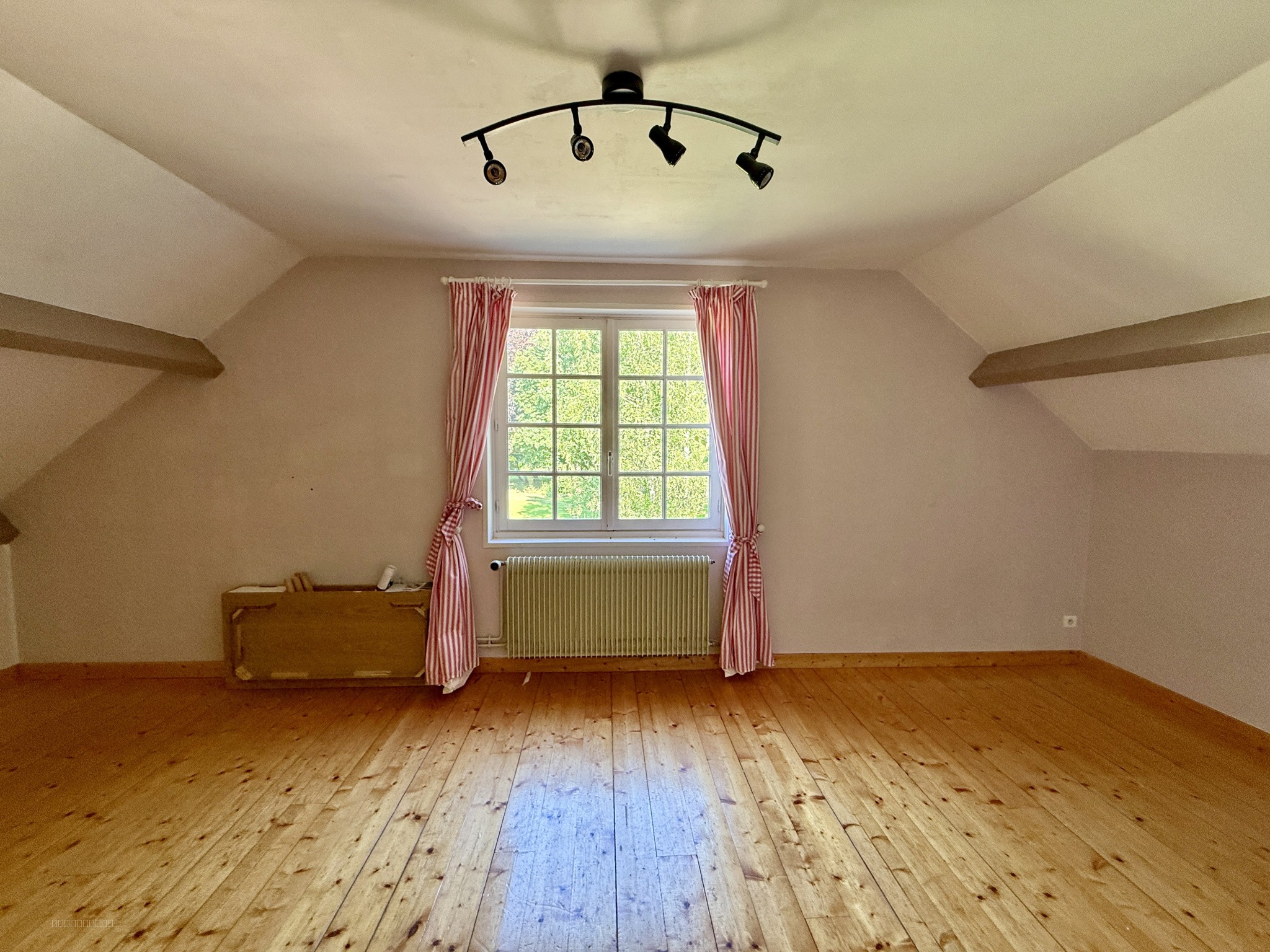 GRANDE MAISON FAMILIALE EN PLEINE NATURE — photo 10