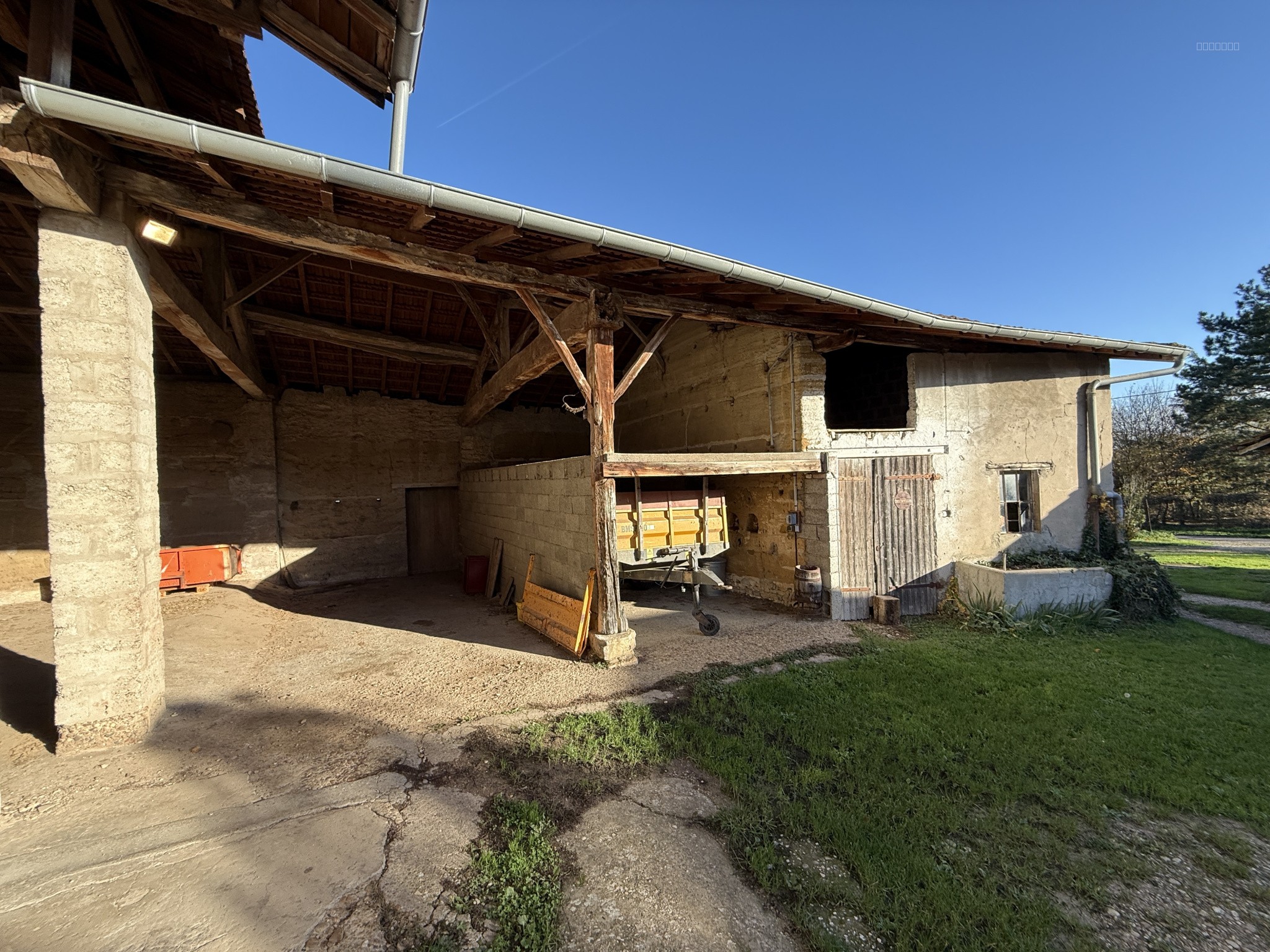Corps de ferme à rénover et ses dépendances — photo 7