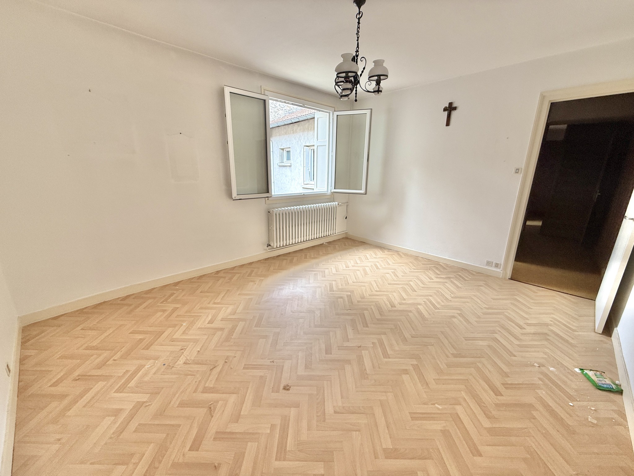 Maison de village familiale 8 chambres  205 m2 avec cour, garage double   Saint Didier en Velay- centre villag — photo 12