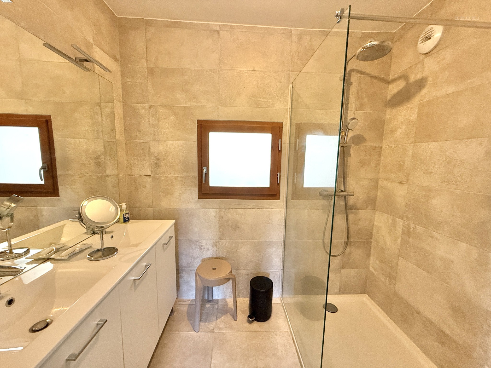 APPARTEMENT NEUF T4/T5 BIS DE STANDING AU DERNIER ÉTAGE — photo 9